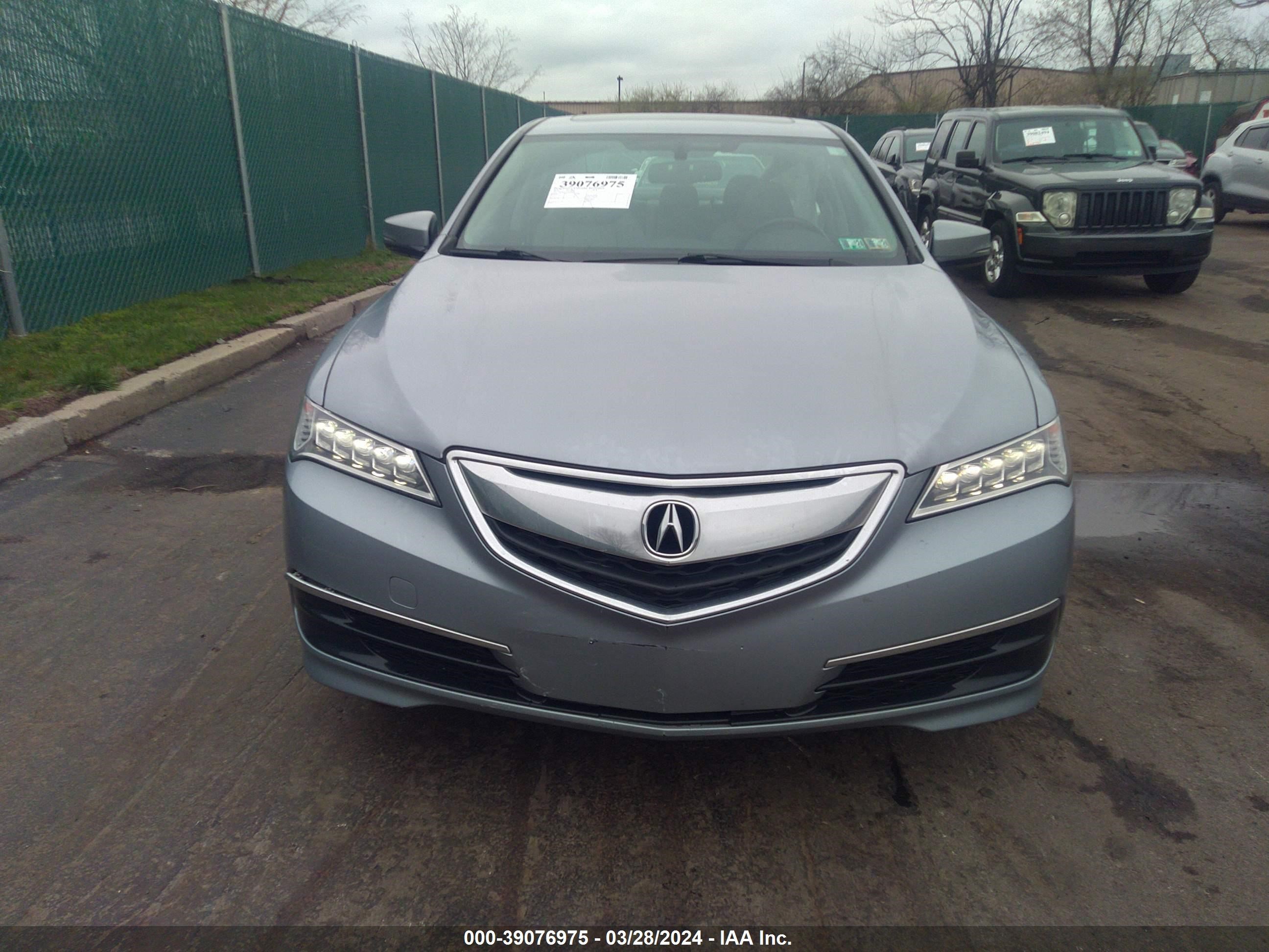 Photo 11 VIN: 19UUB2F33GA008611 - ACURA TLX 