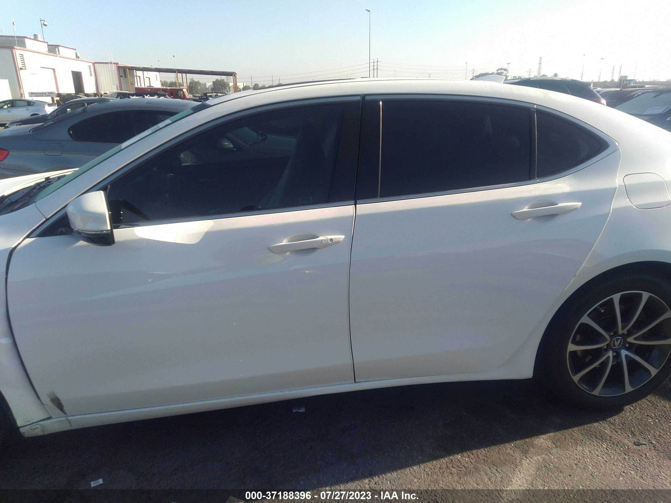 Photo 13 VIN: 19UUB2F34FA015579 - ACURA TLX 