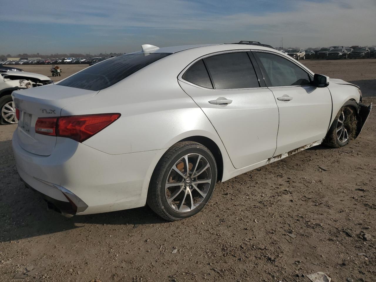 Photo 2 VIN: 19UUB2F37KA003209 - ACURA TLX 