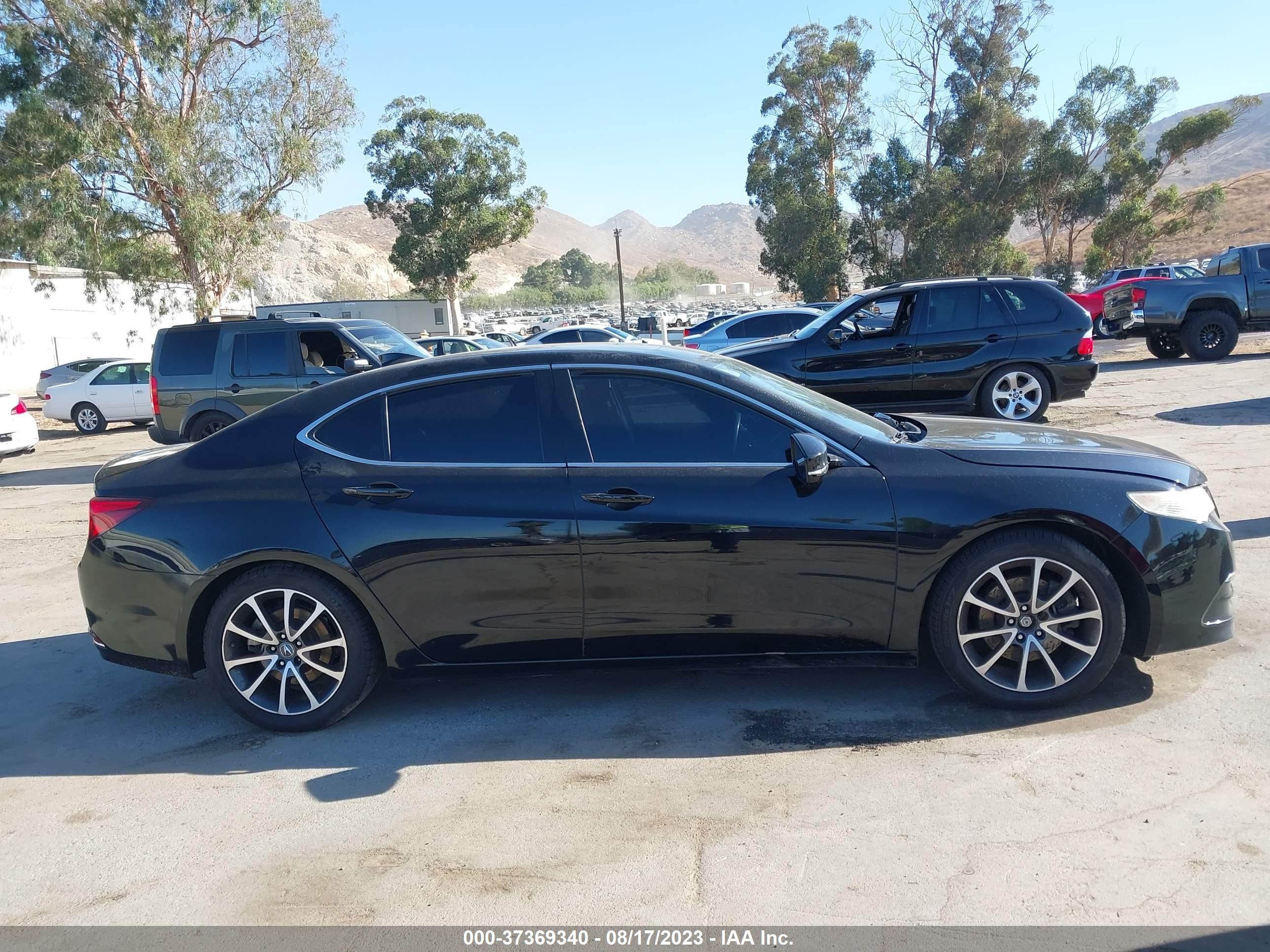 Photo 11 VIN: 19UUB2F53FA018524 - ACURA TLX 