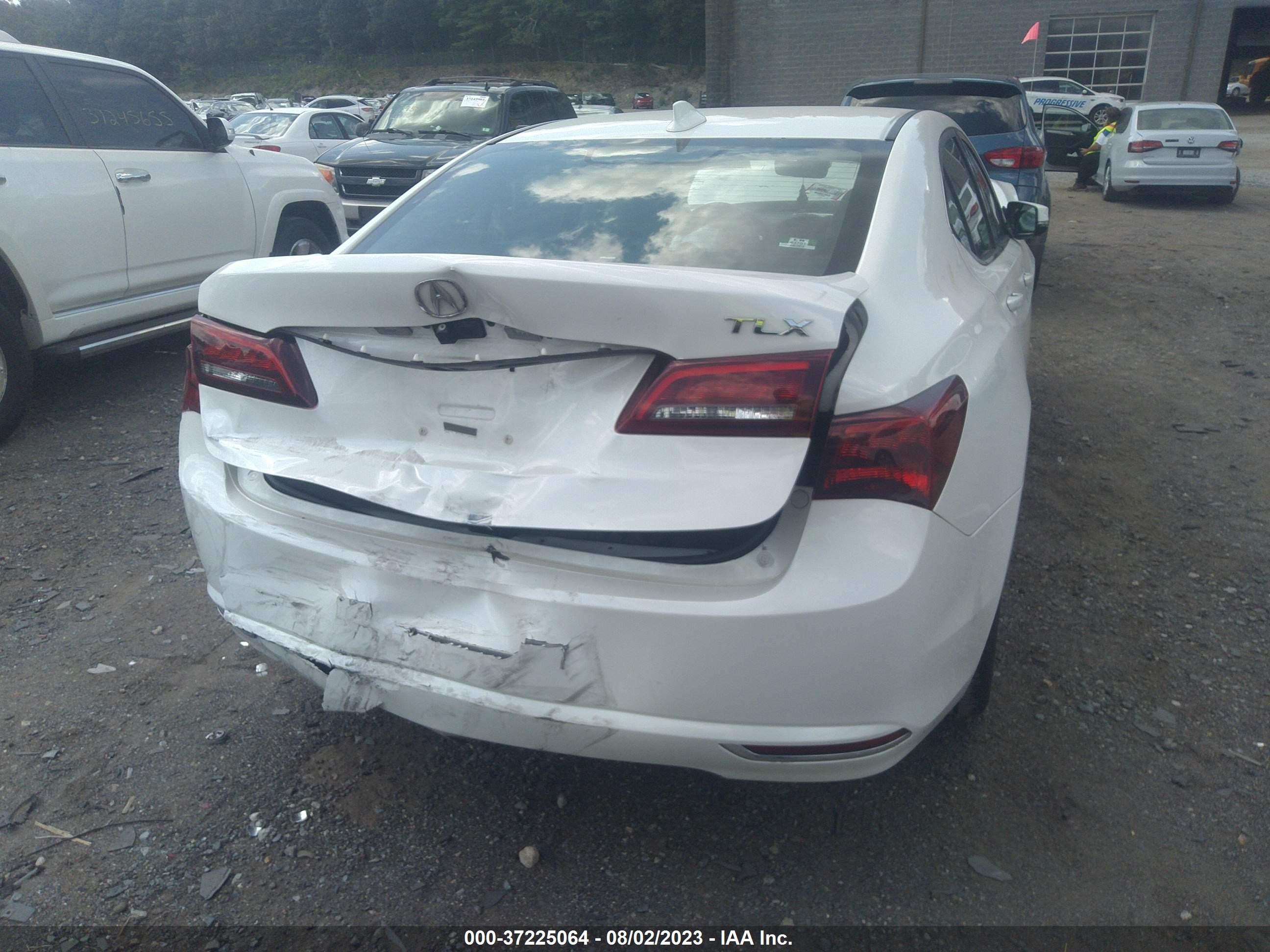 Photo 15 VIN: 19UUB2F55FA015141 - ACURA TLX 