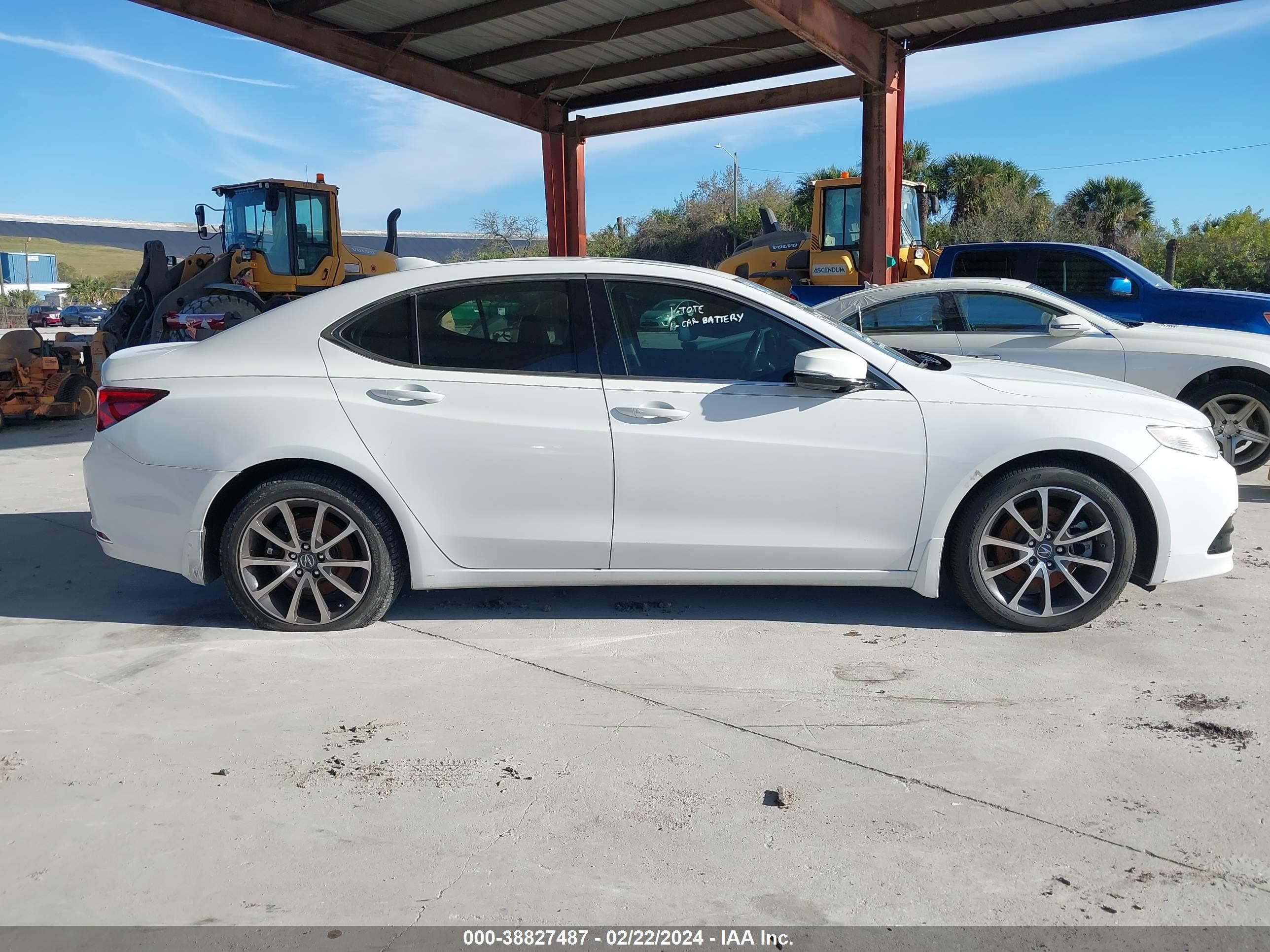 Photo 12 VIN: 19UUB2F56GA004201 - ACURA TLX 