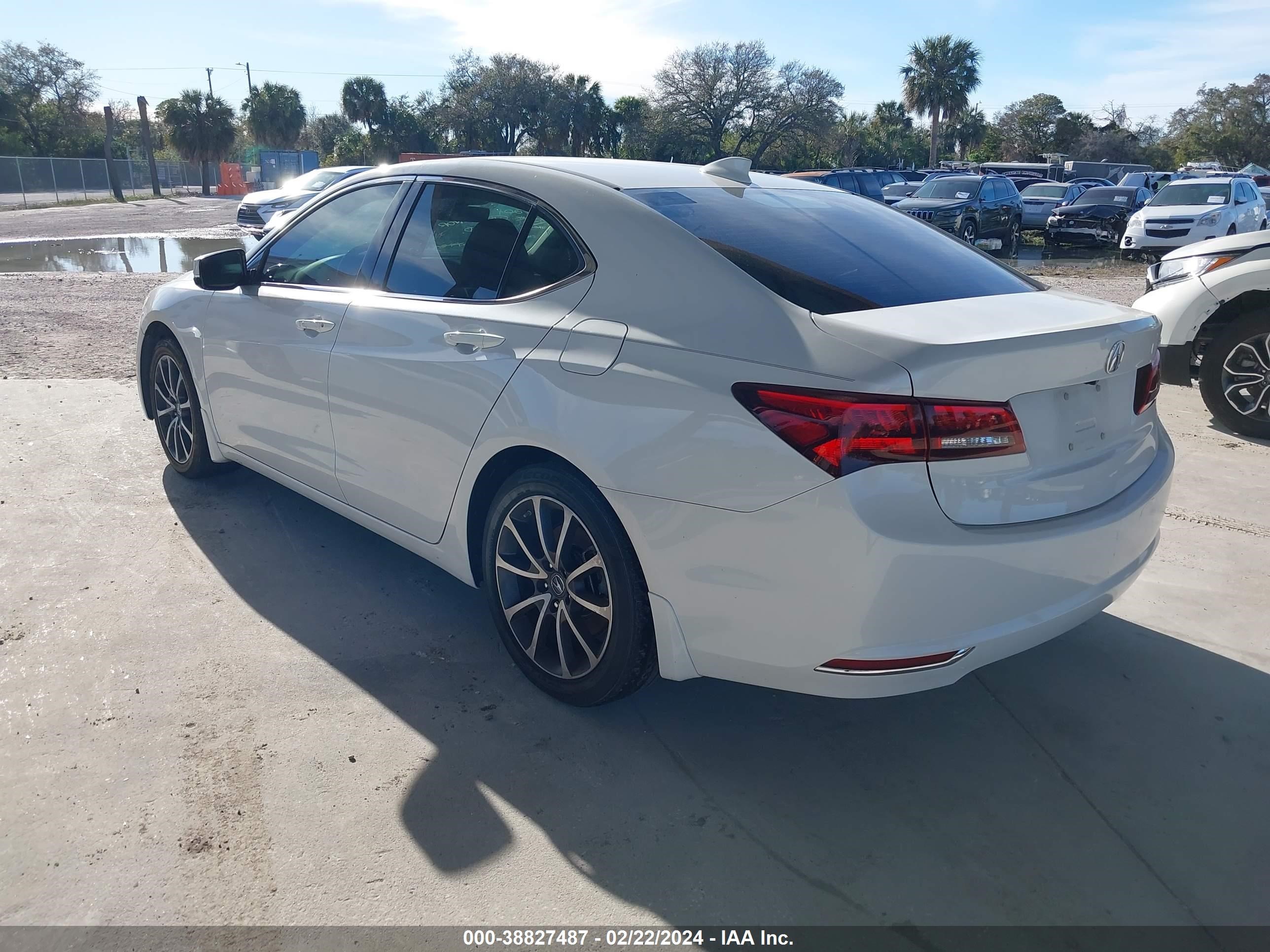 Photo 2 VIN: 19UUB2F56GA004201 - ACURA TLX 