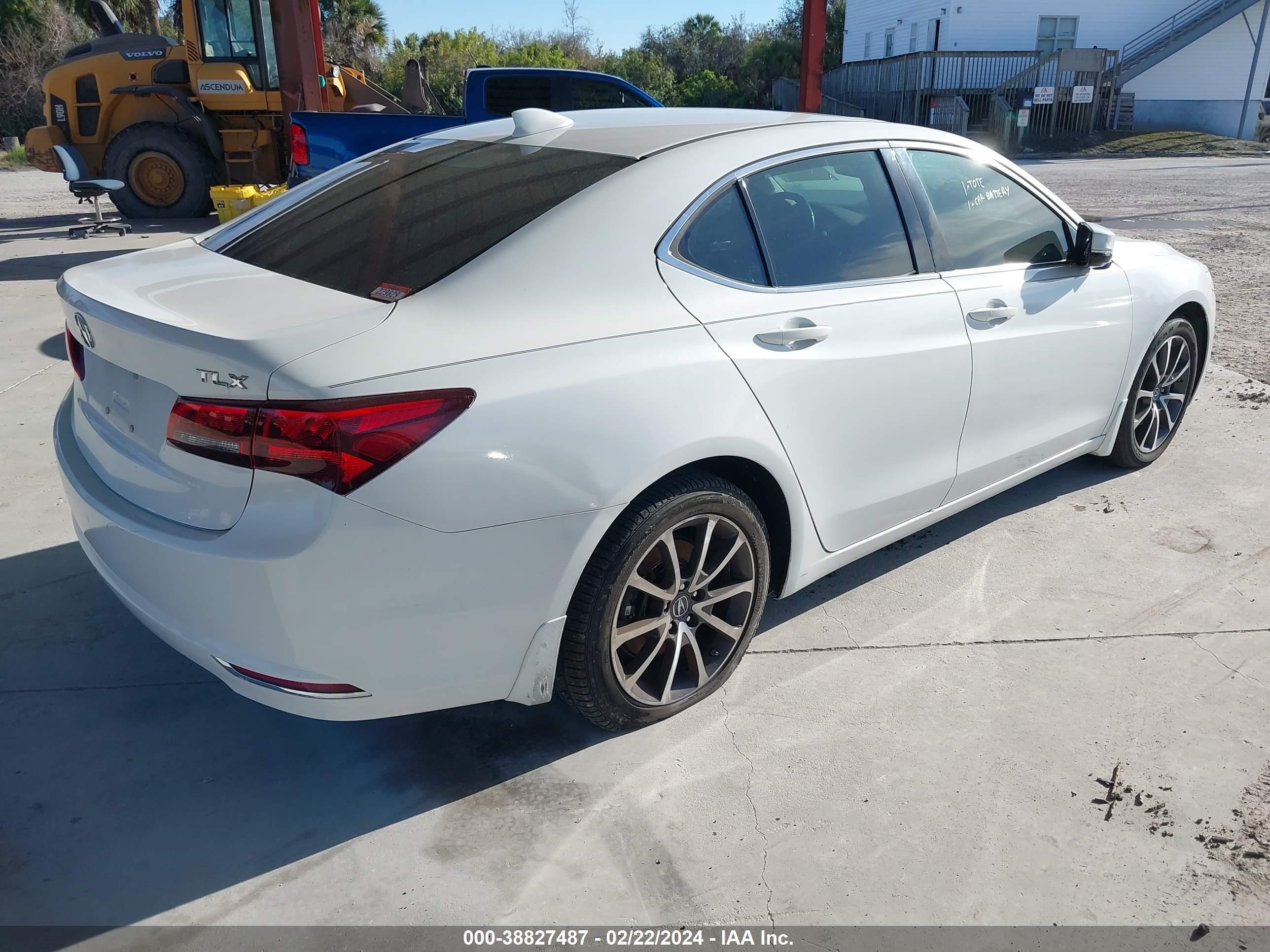 Photo 3 VIN: 19UUB2F56GA004201 - ACURA TLX 