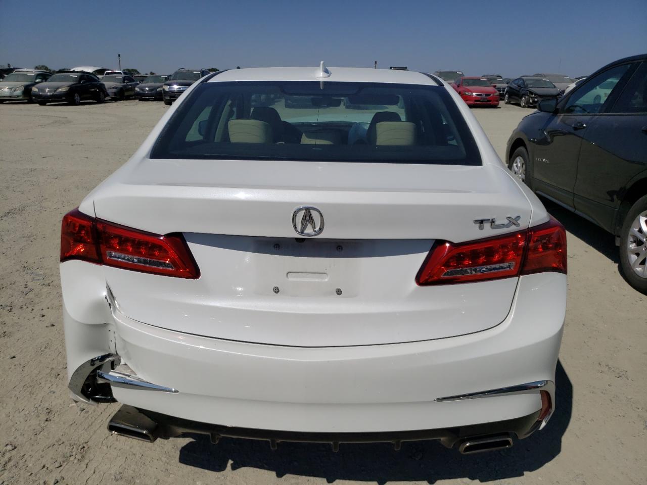 Photo 5 VIN: 19UUB2F57JA012296 - ACURA TLX 