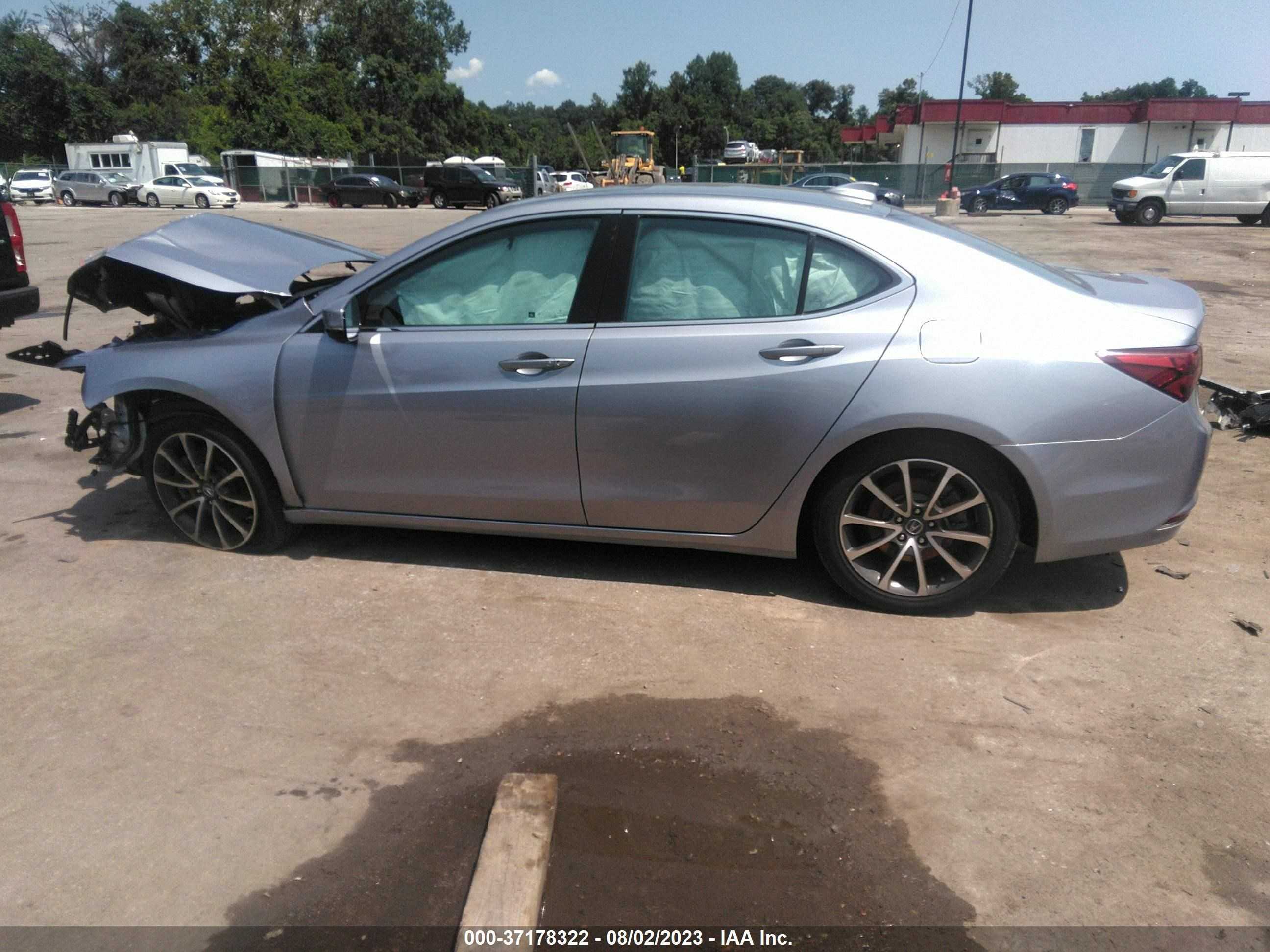 Photo 14 VIN: 19UUB2F58FA011729 - ACURA TLX 