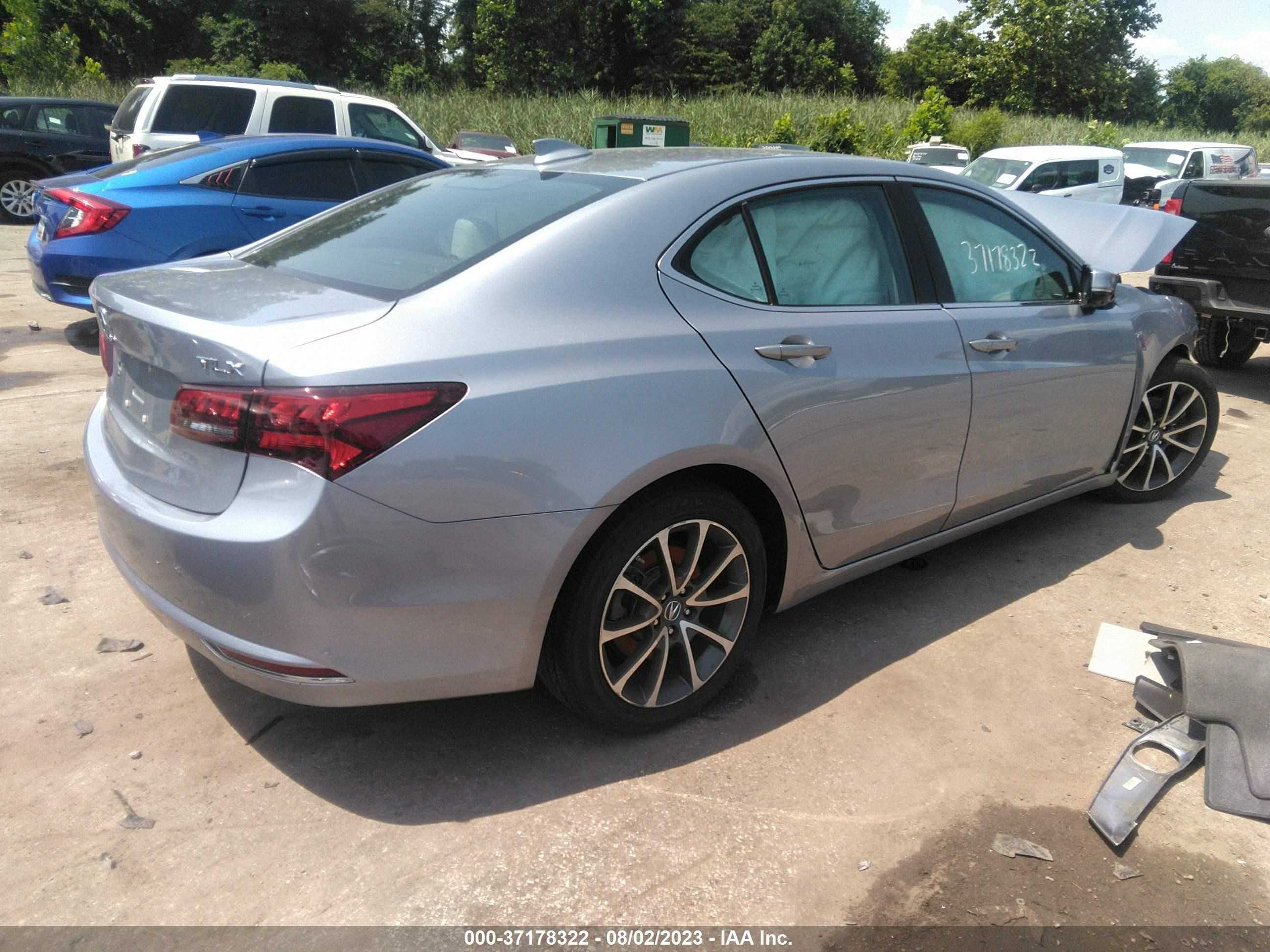 Photo 3 VIN: 19UUB2F58FA011729 - ACURA TLX 