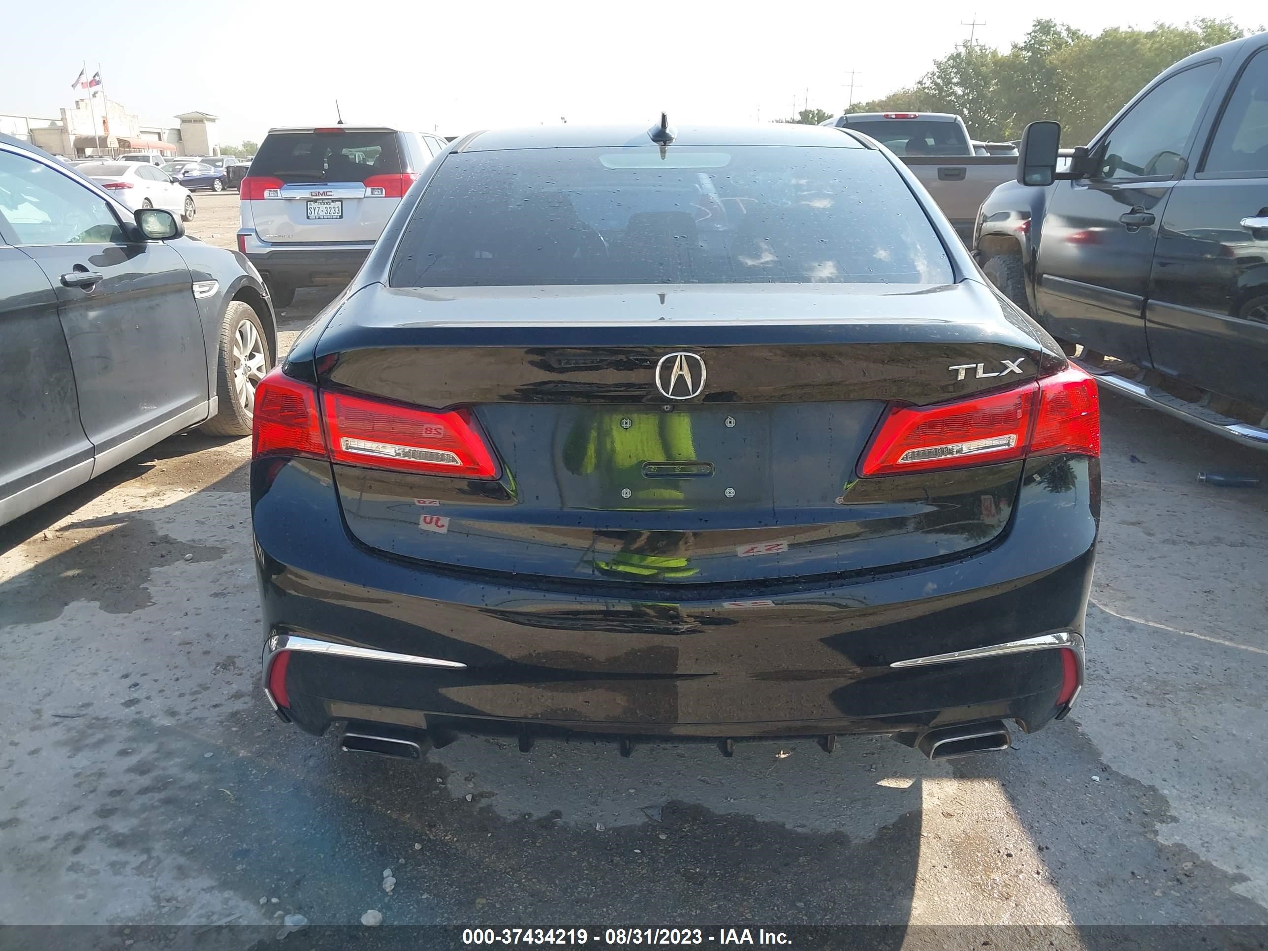 Photo 15 VIN: 19UUB2F59JA007486 - ACURA TLX 