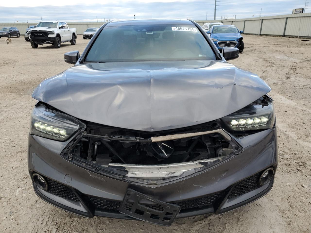 Photo 4 VIN: 19UUB2F61JA011699 - ACURA TLX 