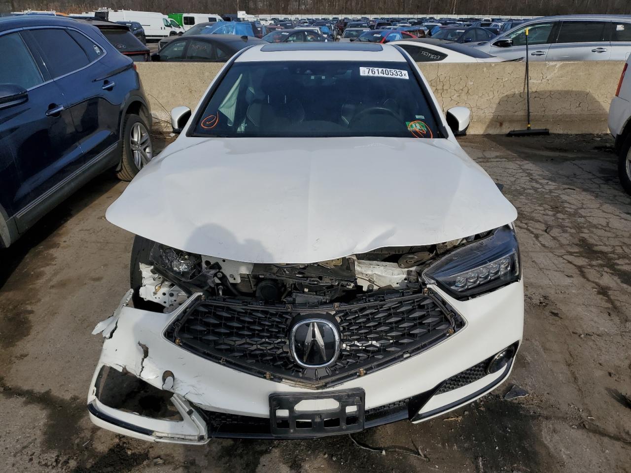 Photo 4 VIN: 19UUB2F68JA008637 - ACURA TLX 