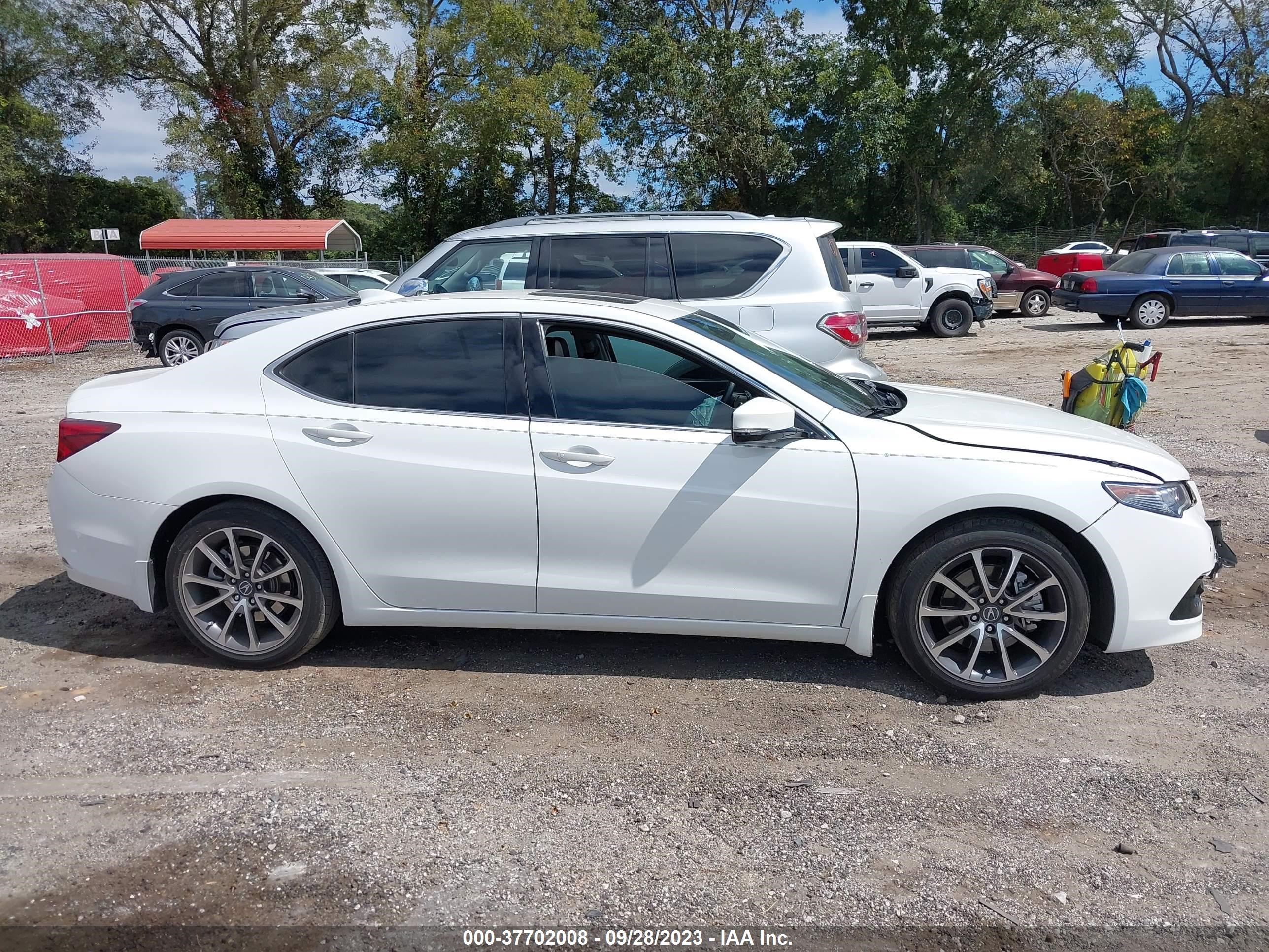 Photo 12 VIN: 19UUB2F76FA018678 - ACURA TLX 