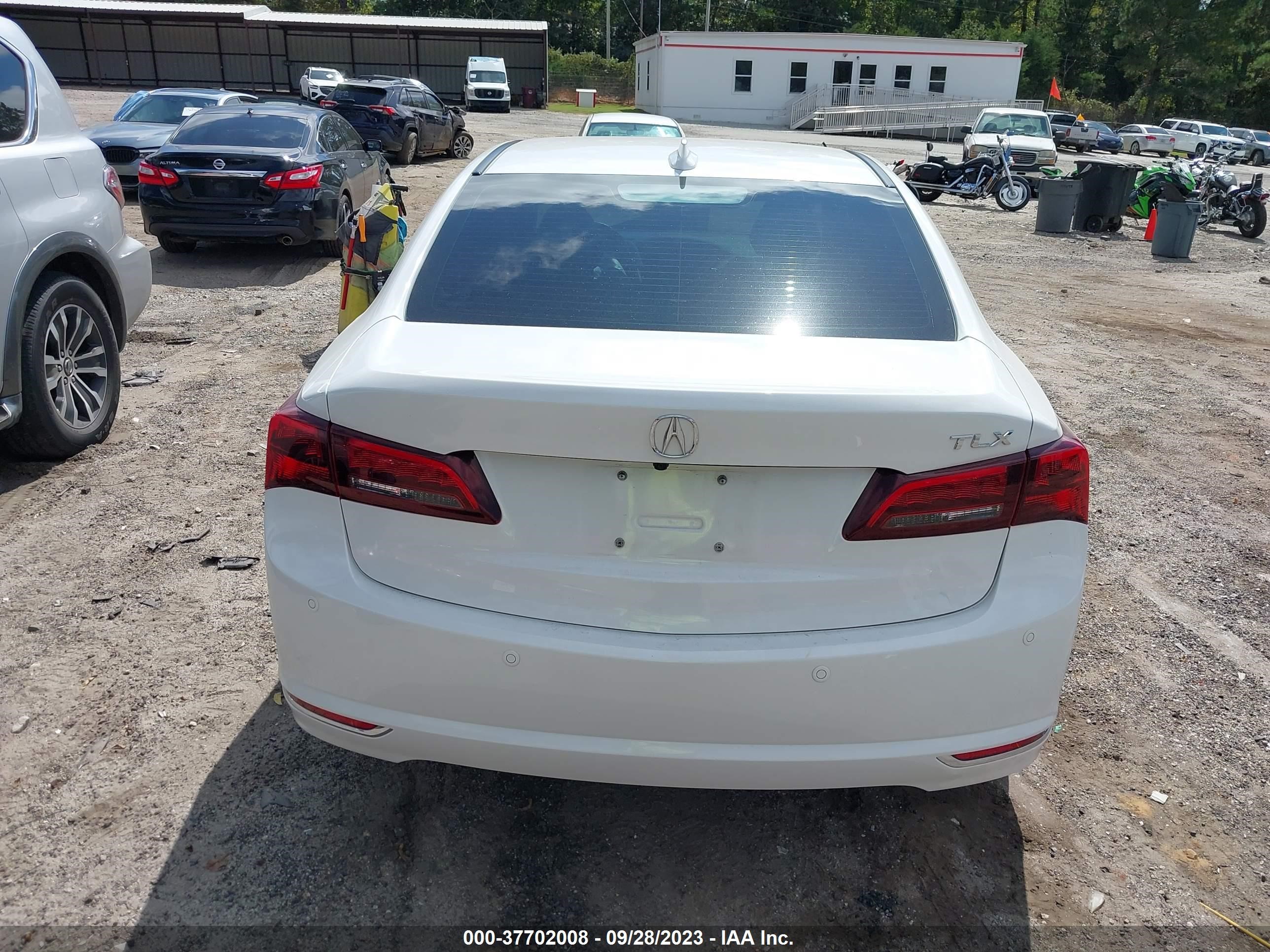 Photo 15 VIN: 19UUB2F76FA018678 - ACURA TLX 