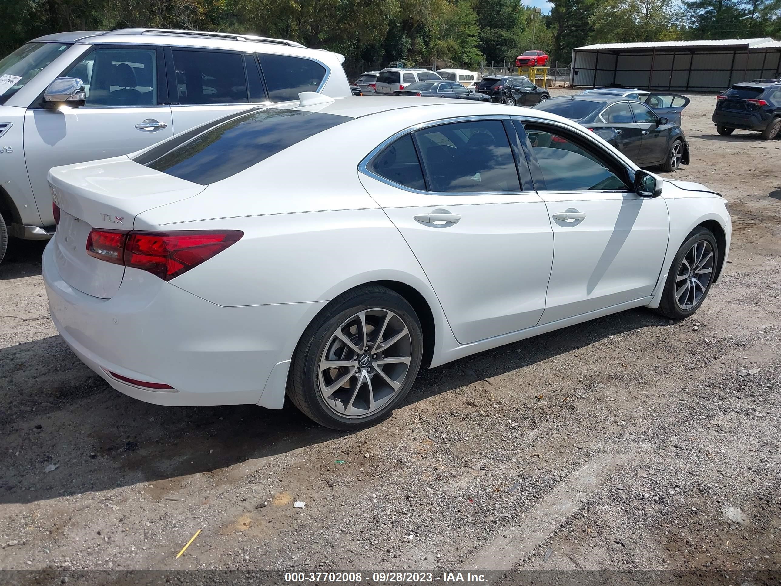 Photo 3 VIN: 19UUB2F76FA018678 - ACURA TLX 