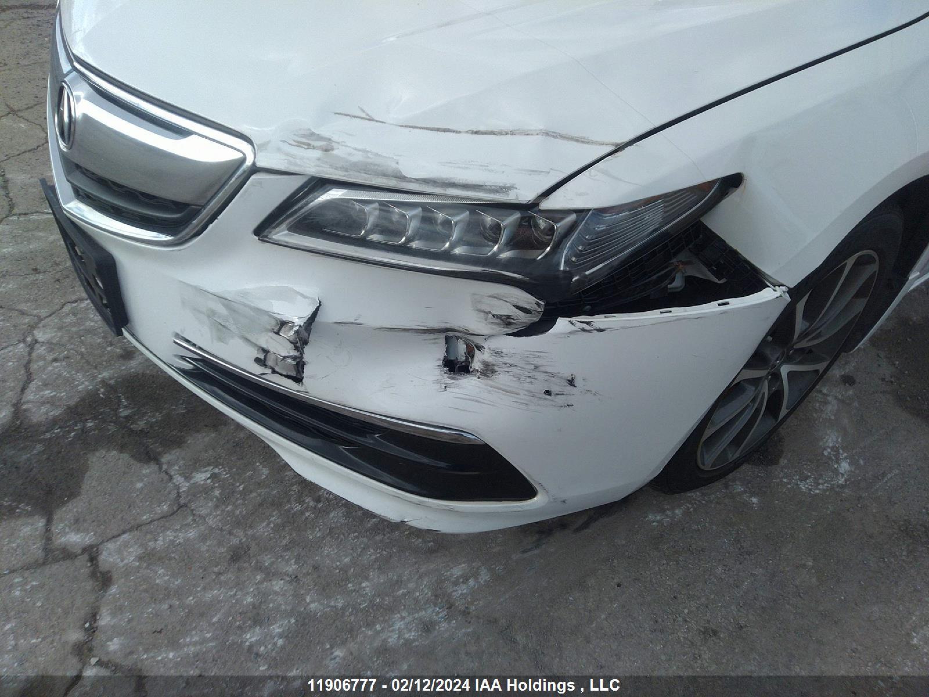 Photo 5 VIN: 19UUB3F55HA800736 - ACURA TLX 