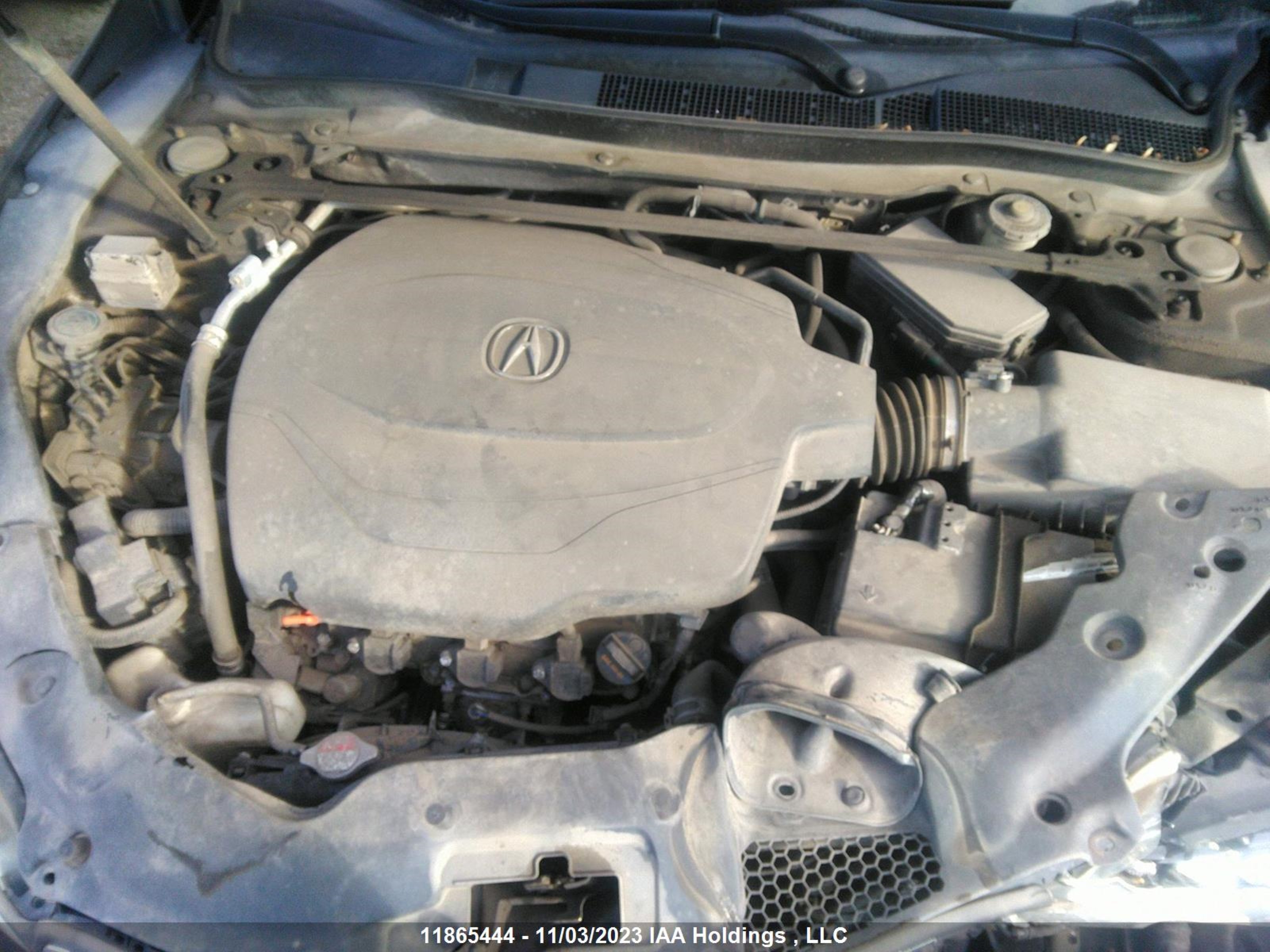 Photo 9 VIN: 19UUB3F56GA801473 - ACURA TLX 