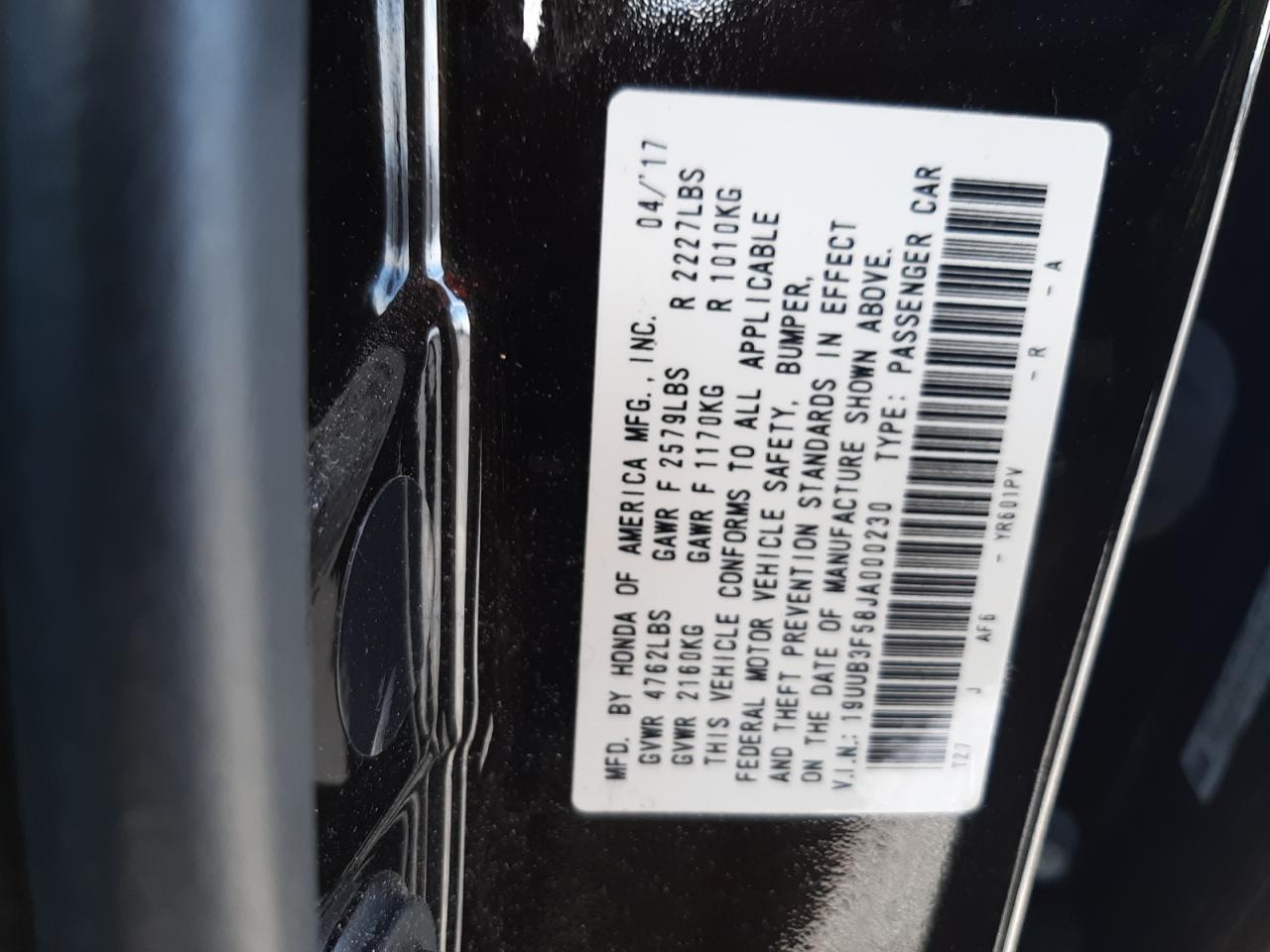 Photo 11 VIN: 19UUB3F58JA000230 - ACURA TLX 