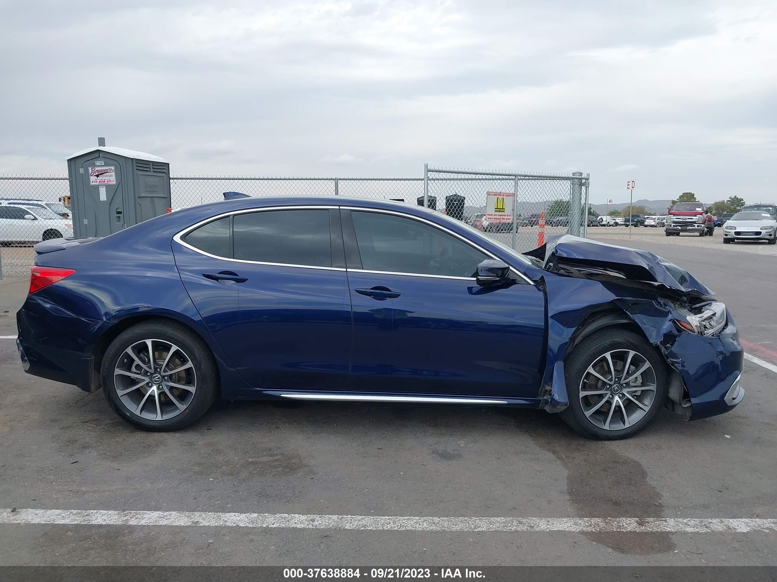 Photo 12 VIN: 19UUB3F58JA002706 - ACURA TLX 