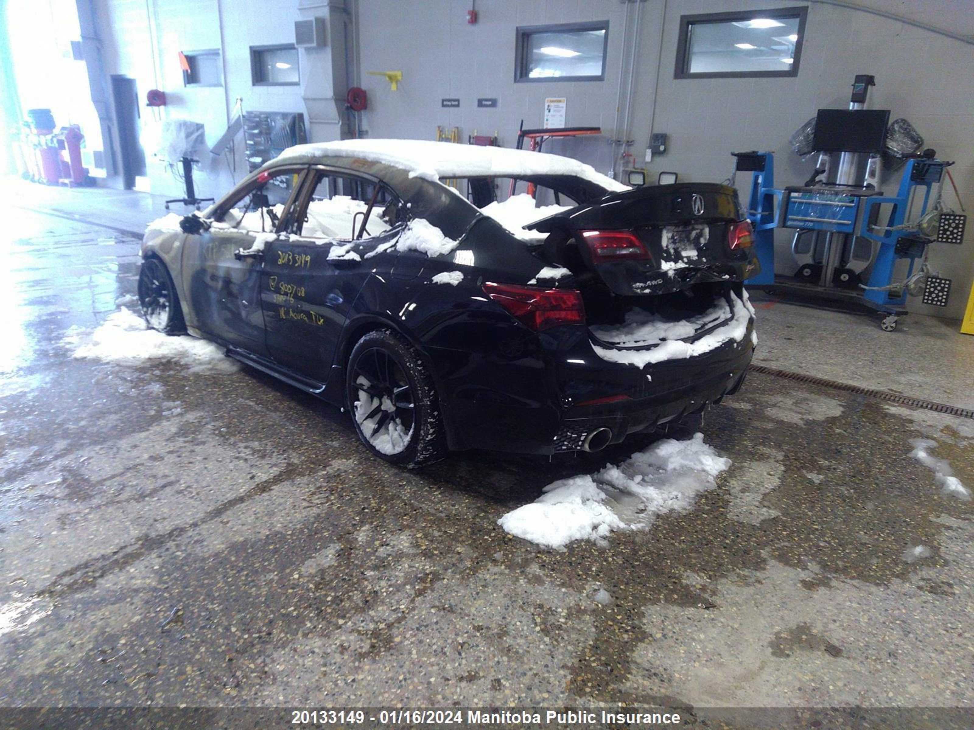 Photo 2 VIN: 19UUB3F62JA800708 - ACURA TLX 