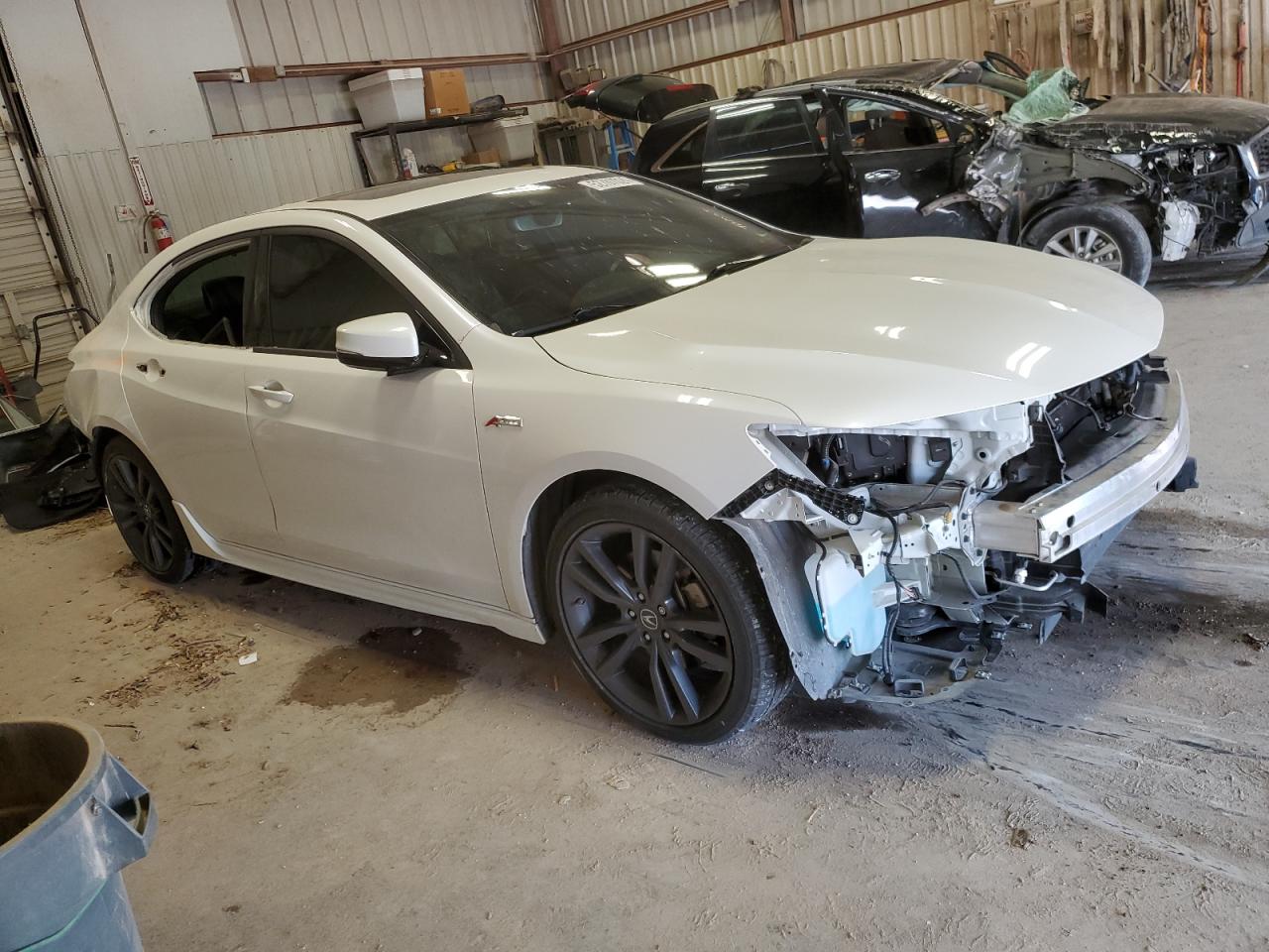 Photo 3 VIN: 19UUB3F62LA002373 - ACURA TLX 