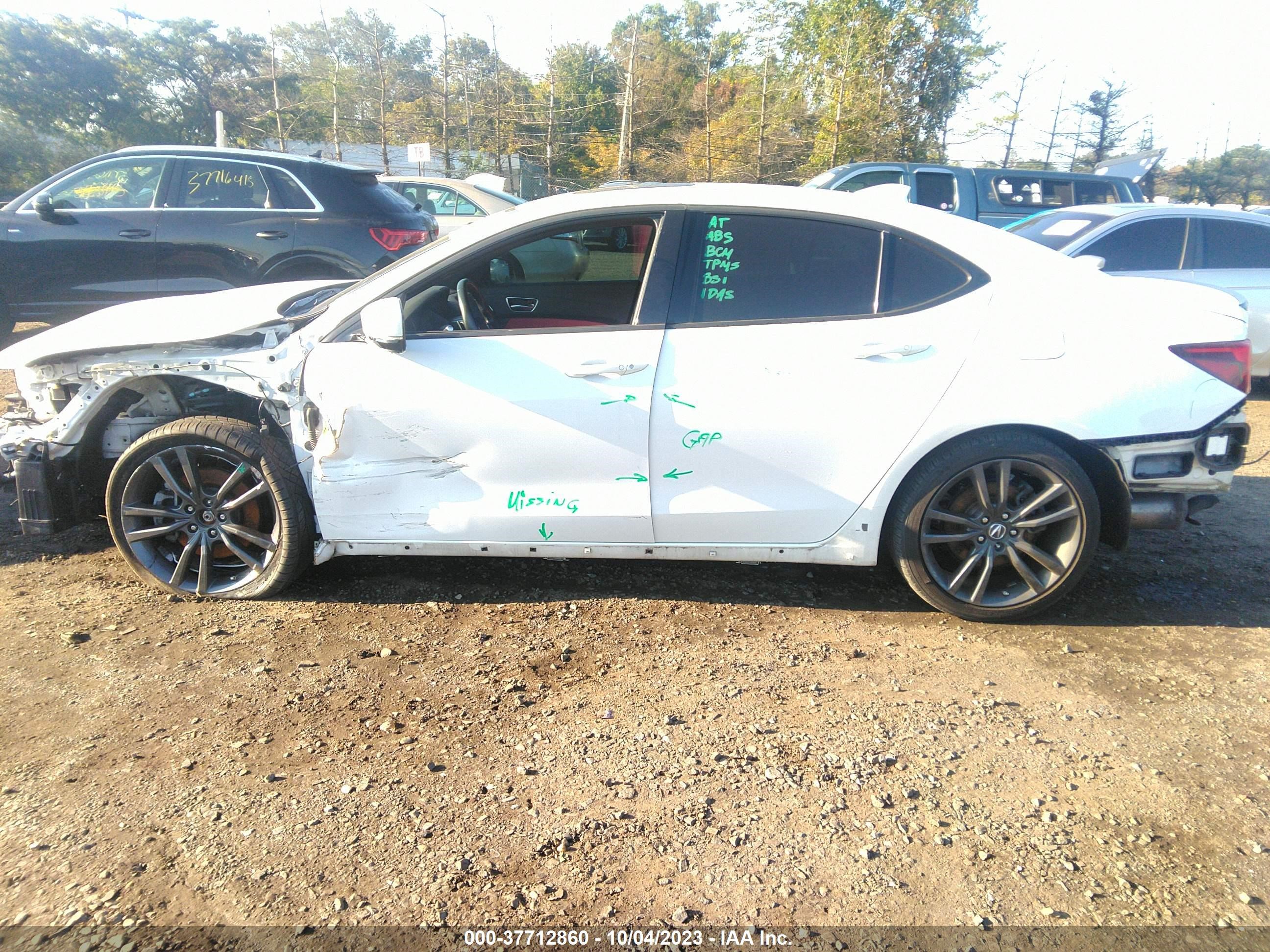 Photo 13 VIN: 19UUB3F63JA004436 - ACURA TLX 