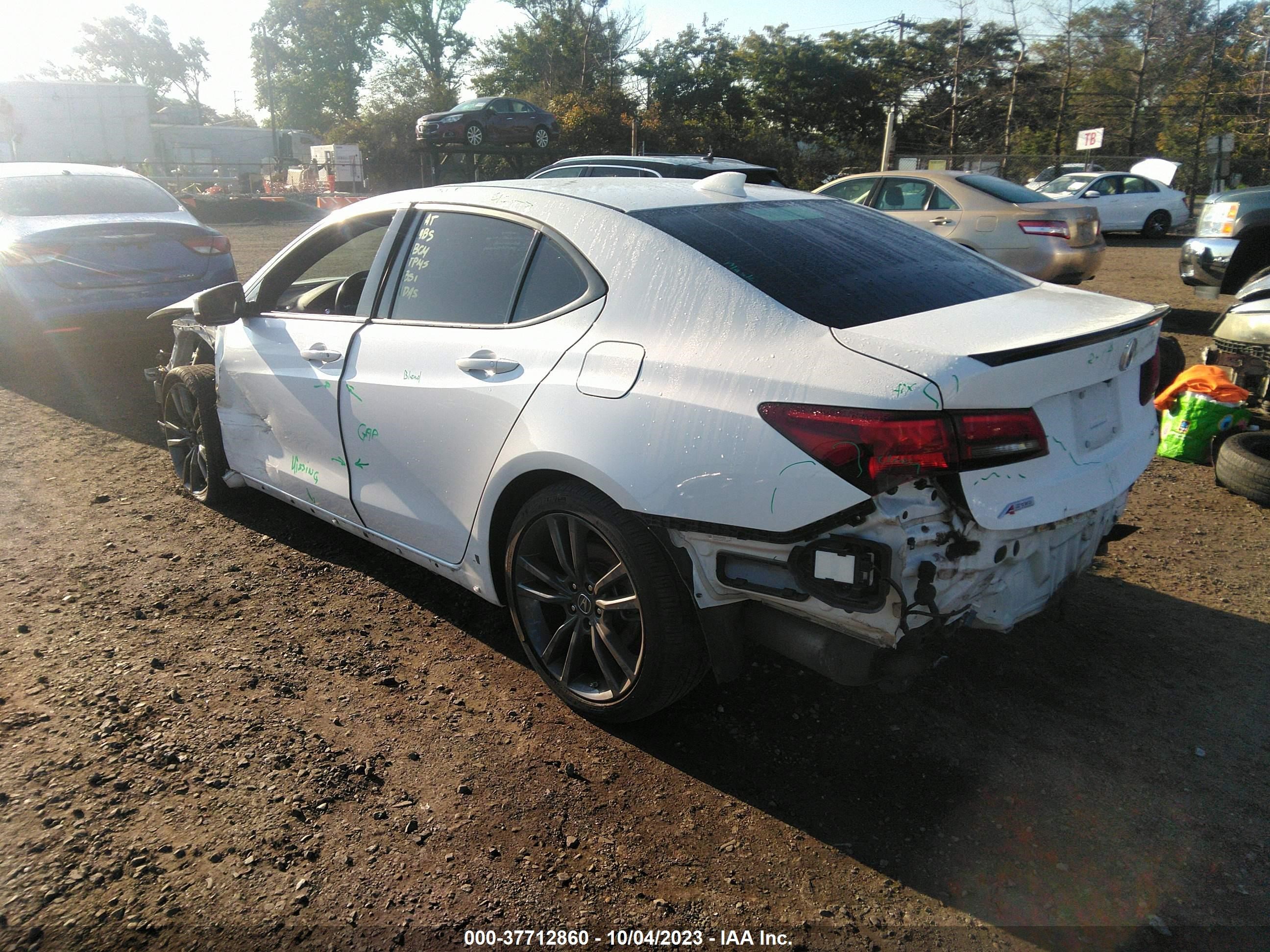 Photo 2 VIN: 19UUB3F63JA004436 - ACURA TLX 