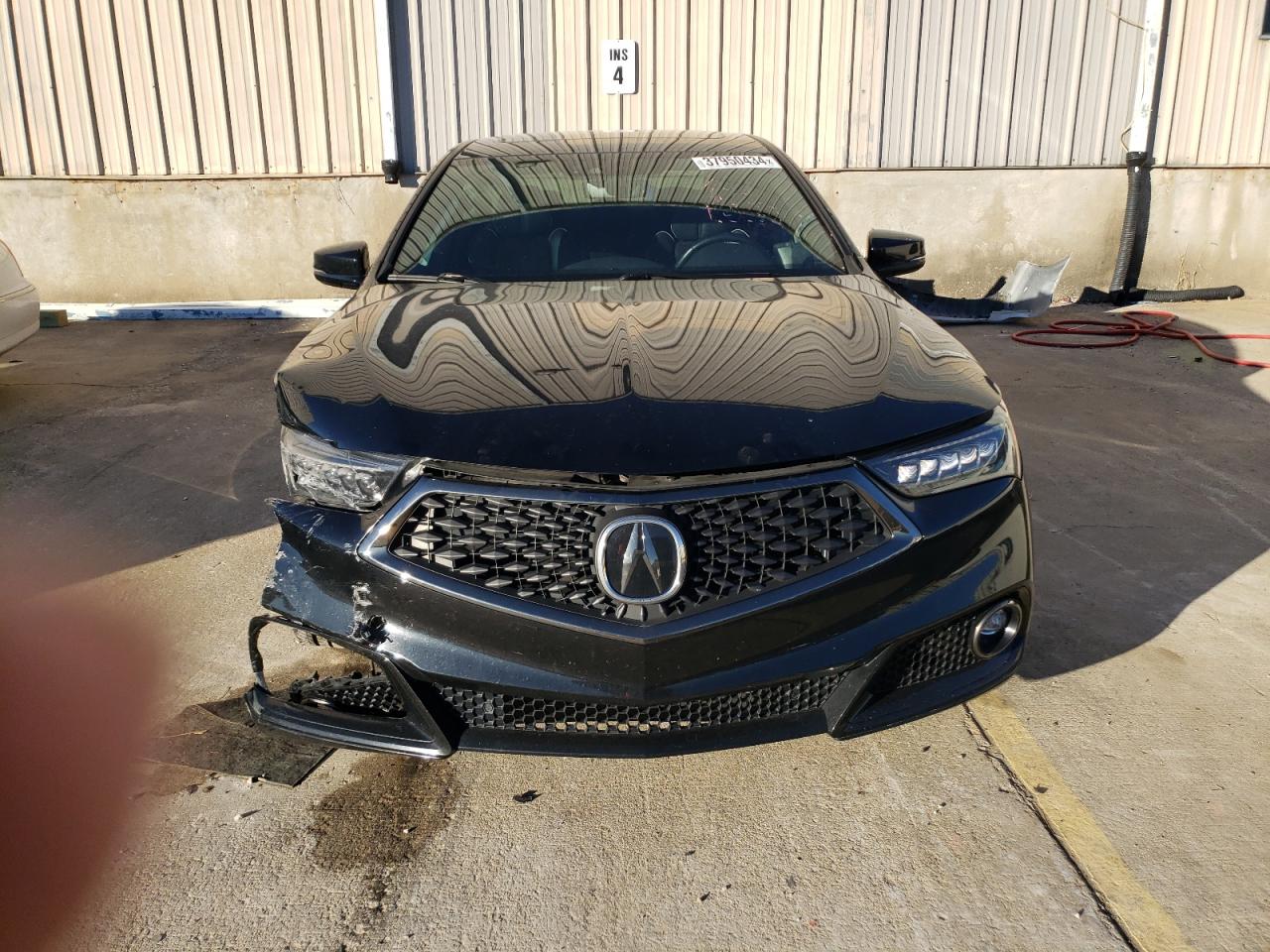 Photo 4 VIN: 19UUB3F68KA003610 - ACURA TLX 