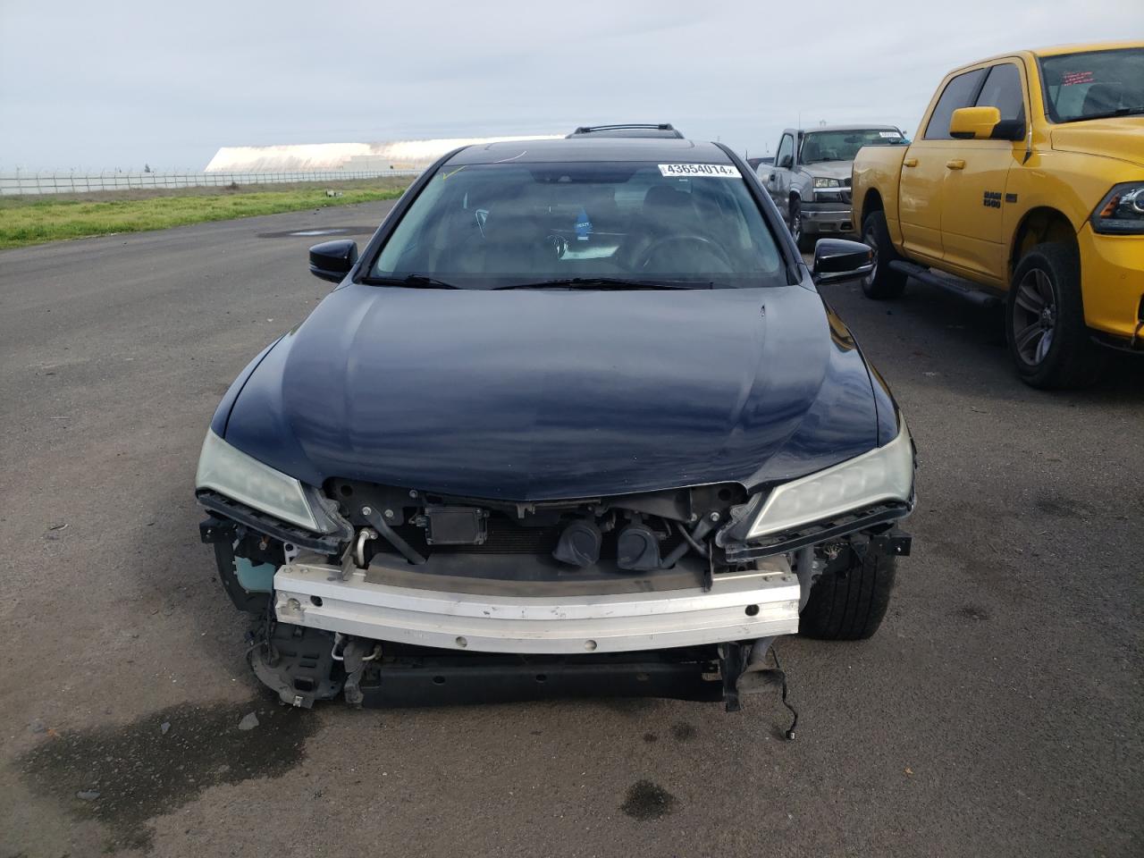 Photo 4 VIN: 19UUB3F71FA003401 - ACURA TLX 