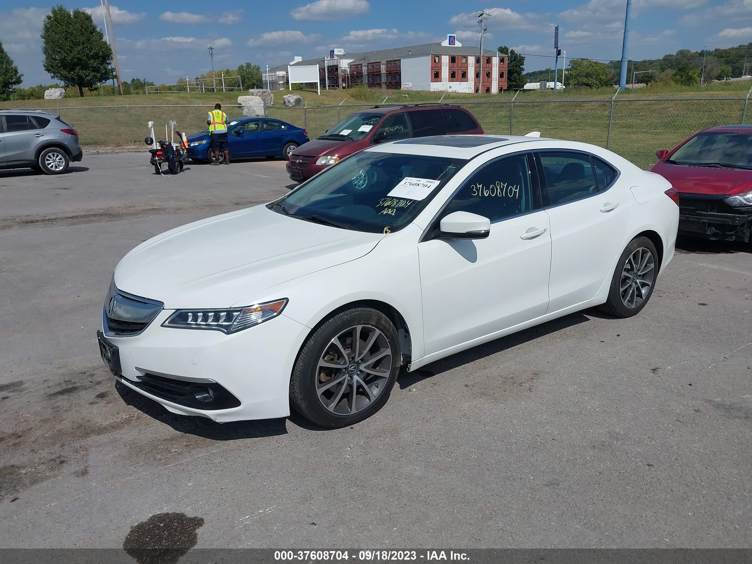 Photo 1 VIN: 19UUB3F76GA004190 - ACURA TLX 