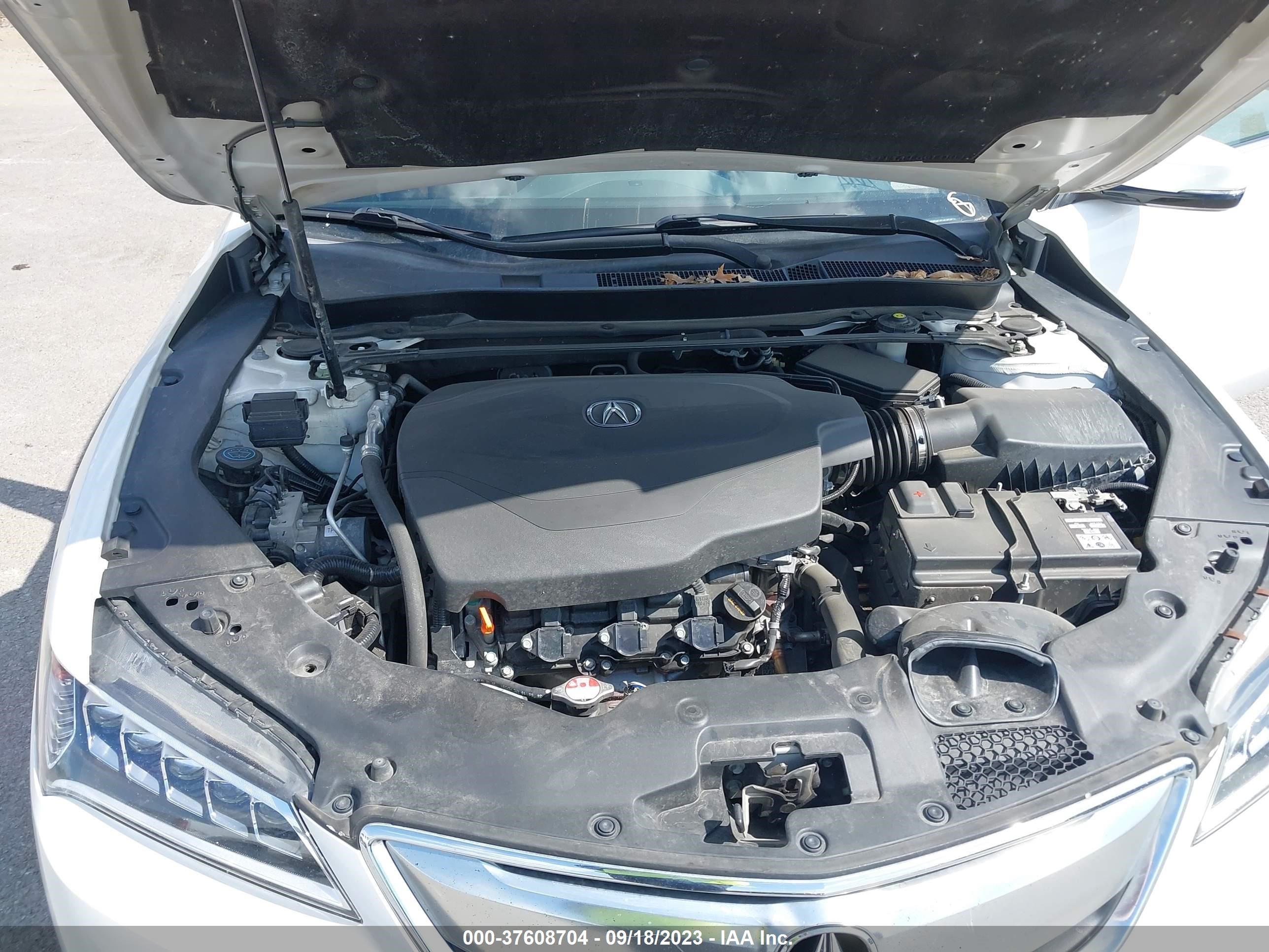 Photo 9 VIN: 19UUB3F76GA004190 - ACURA TLX 