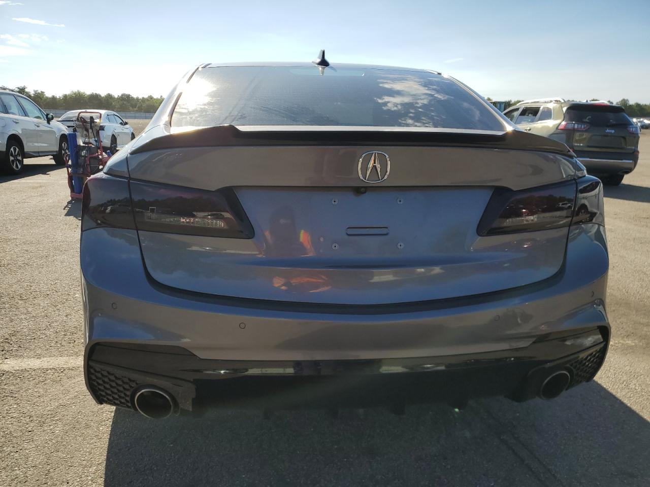 Photo 5 VIN: 19UUB3F86LA800604 - ACURA TLX 