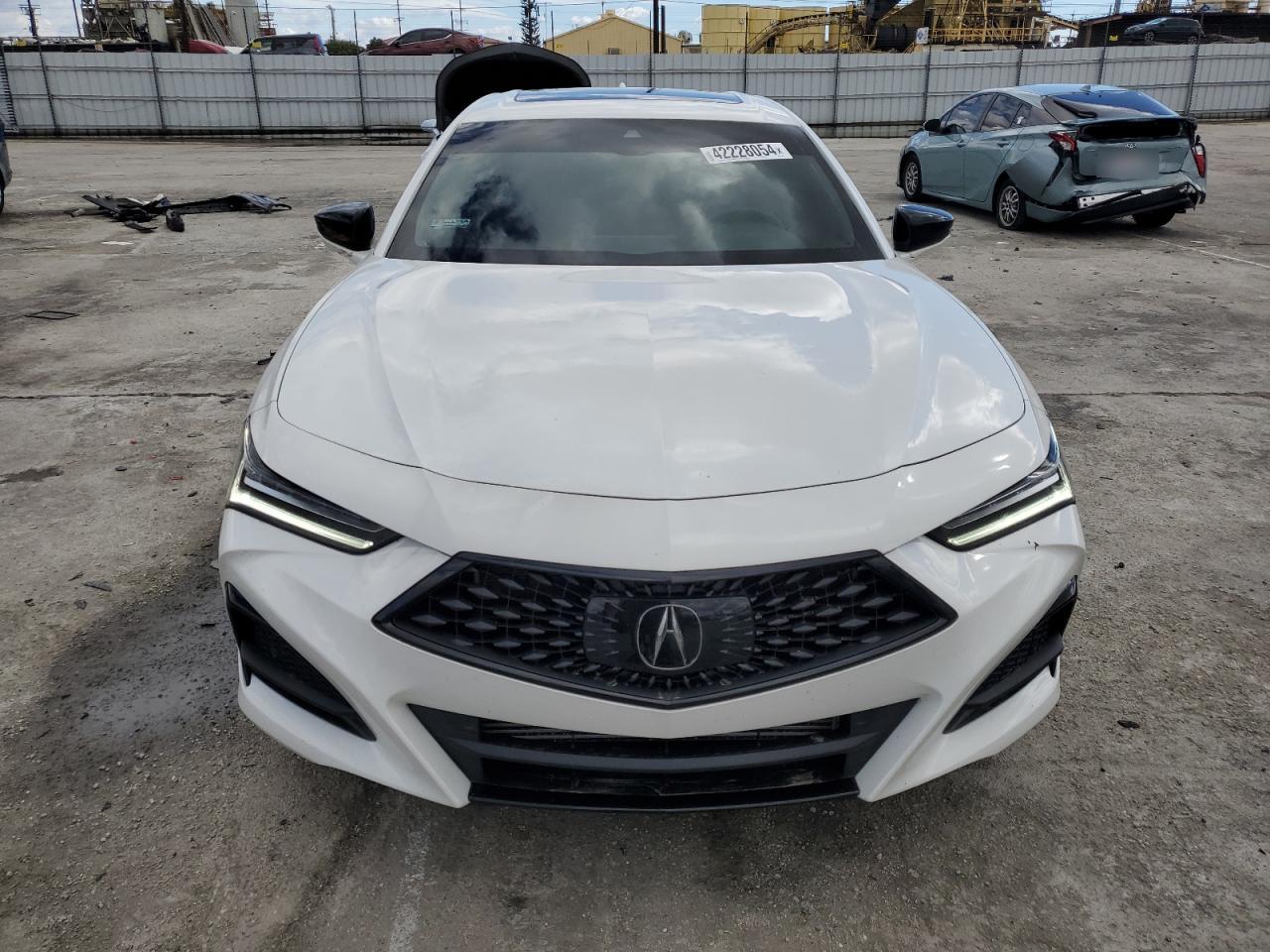 Photo 4 VIN: 19UUB5F50PA005944 - ACURA TLX 