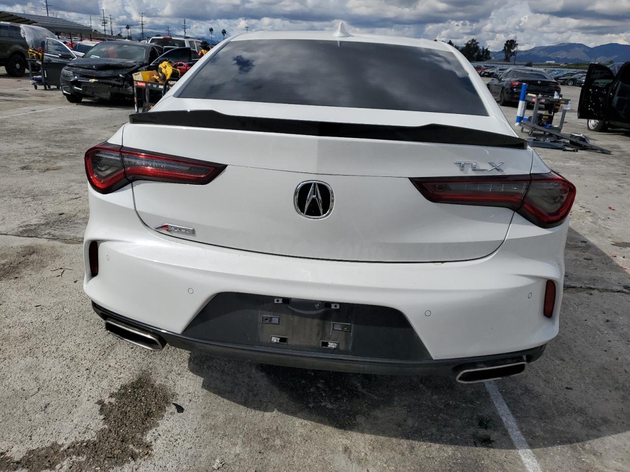 Photo 5 VIN: 19UUB5F50PA005944 - ACURA TLX 