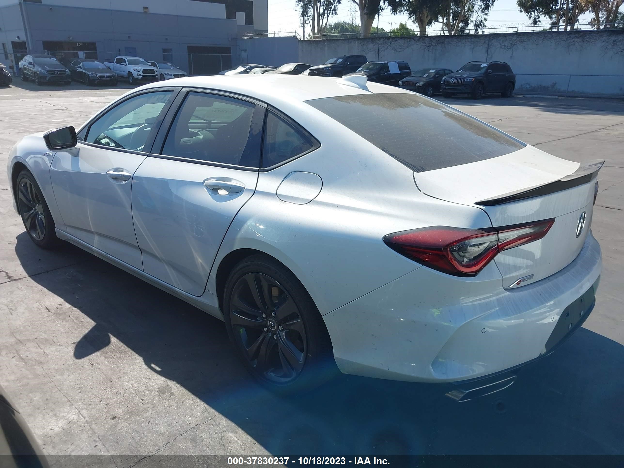 Photo 2 VIN: 19UUB5F54MA013685 - ACURA TLX 