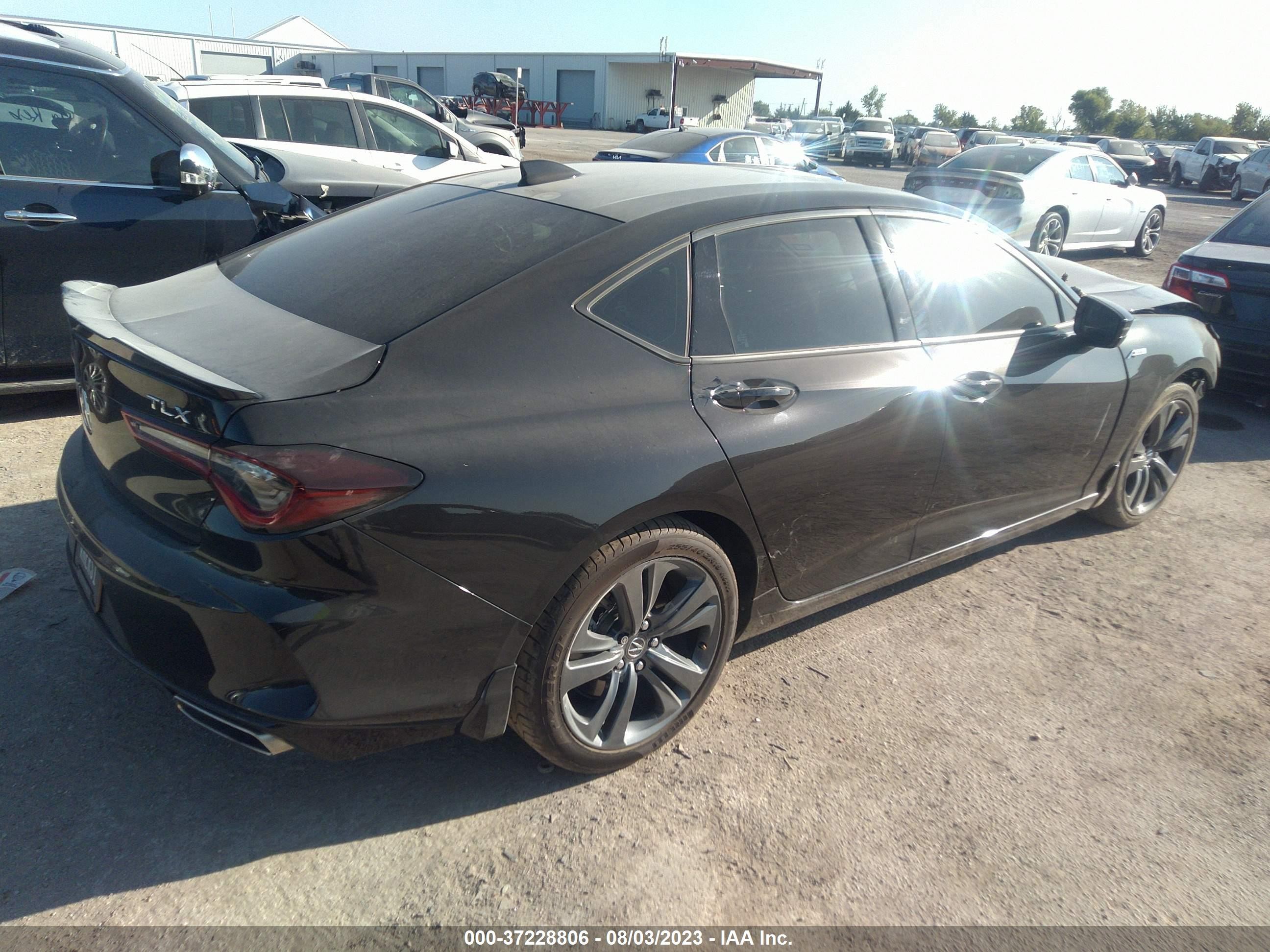 Photo 3 VIN: 19UUB5F54NA002350 - ACURA TLX 