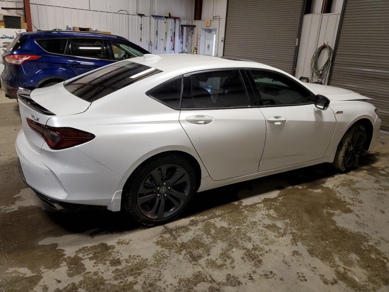 Photo 2 VIN: 19UUB5F57PA006380 - ACURA TLX 