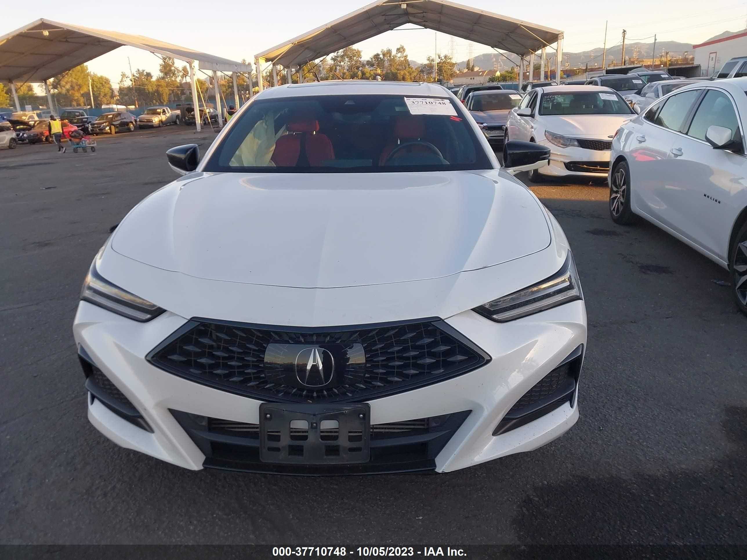 Photo 11 VIN: 19UUB5F5XNA000991 - ACURA TLX 