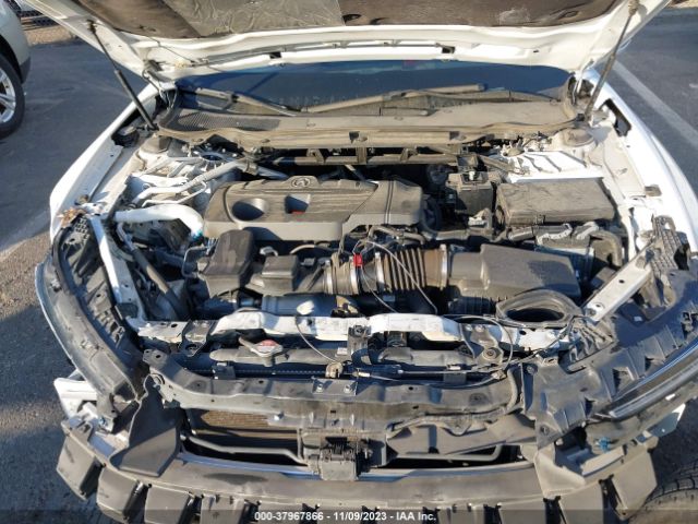 Photo 9 VIN: 19UUB6F55MA008095 - ACURA TLX 