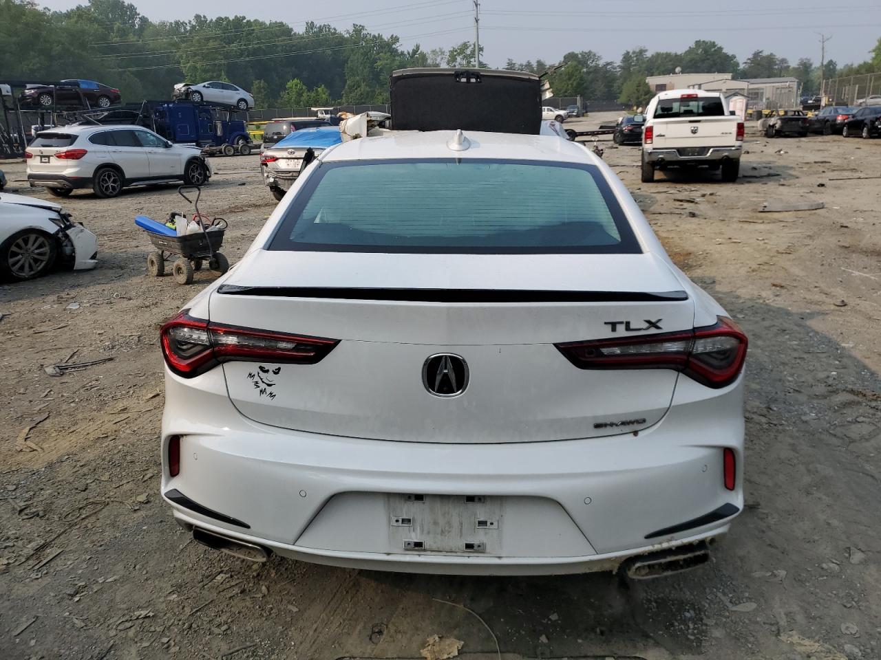 Photo 5 VIN: 19UUB6F67MA001898 - ACURA TLX 