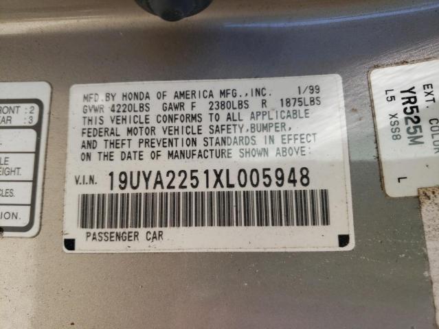 Photo 11 VIN: 19UYA2251XL005948 - ACURA CL 