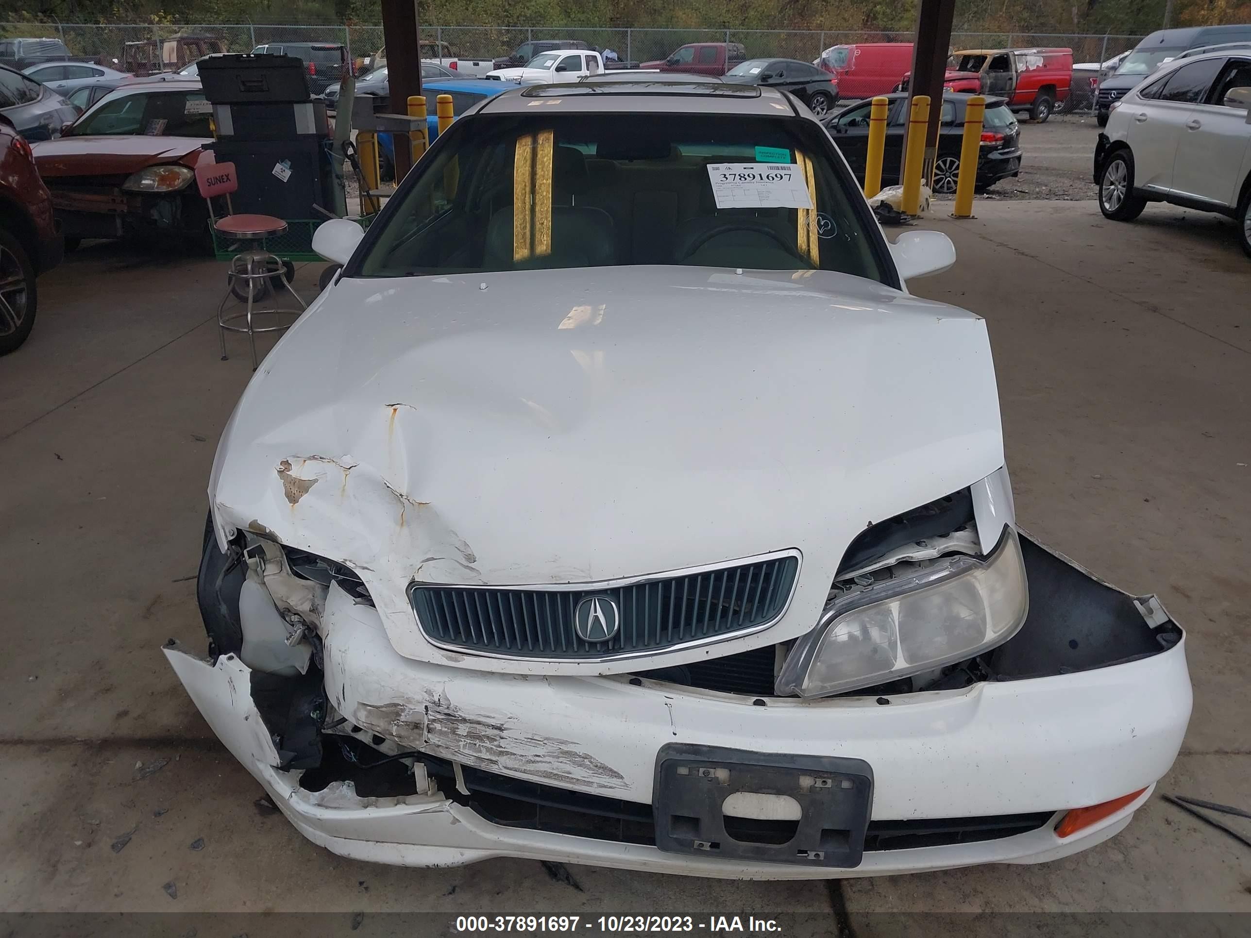 Photo 5 VIN: 19UYA2253WL013340 - ACURA CL 