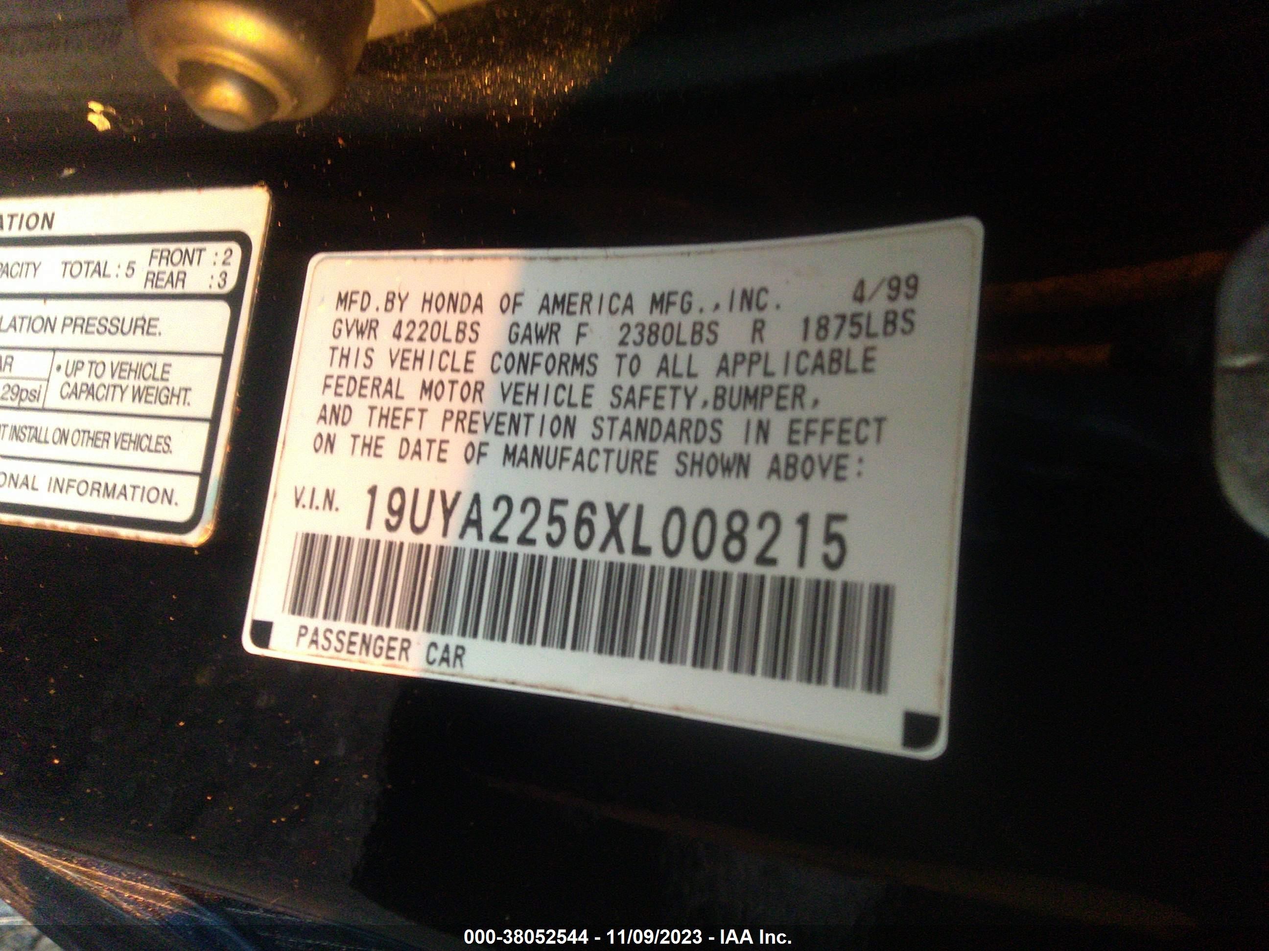 Photo 8 VIN: 19UYA2256XL008215 - ACURA CL 