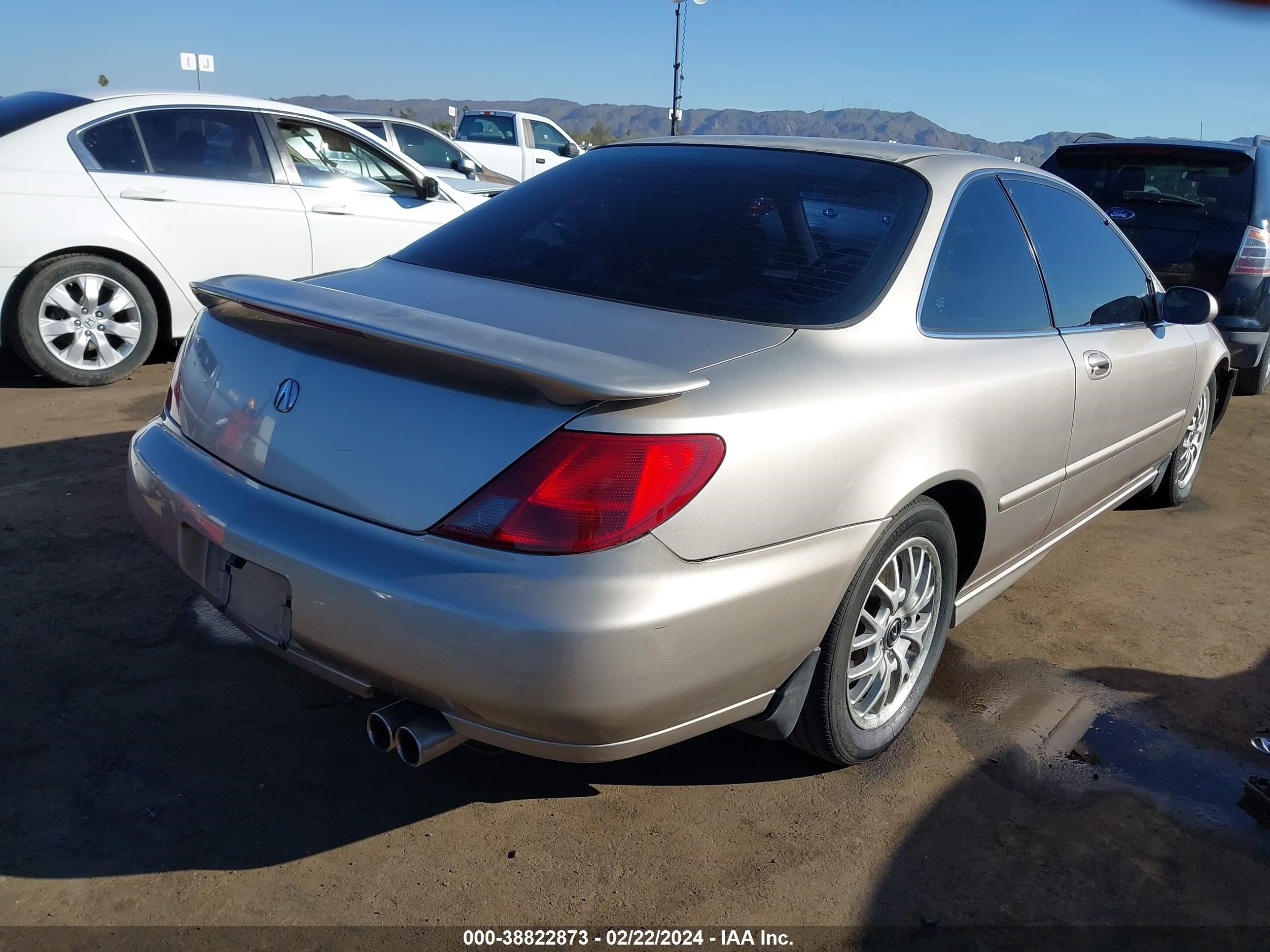 Photo 3 VIN: 19UYA2258XL000312 - ACURA CL 