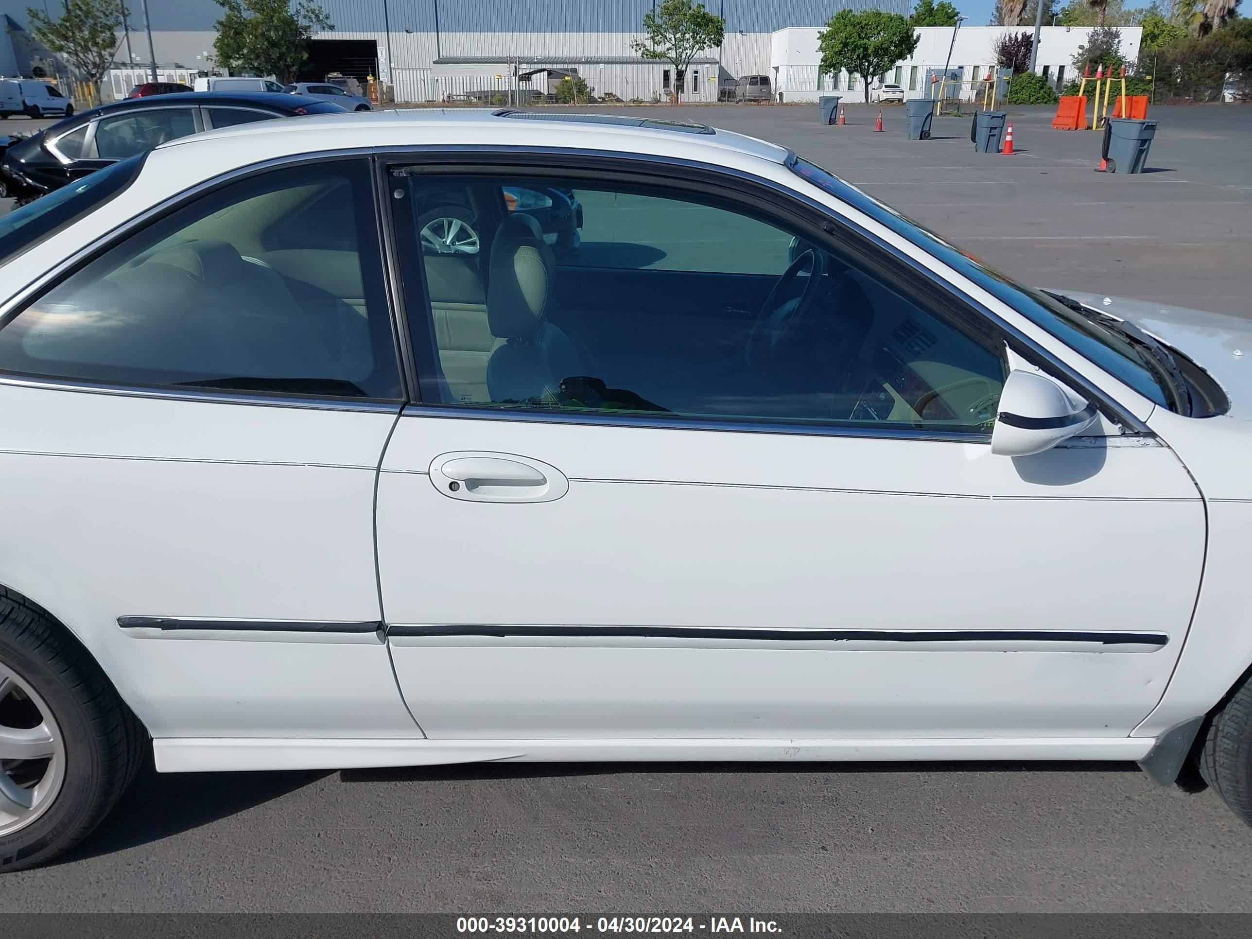 Photo 12 VIN: 19UYA2259WL012788 - ACURA CL 