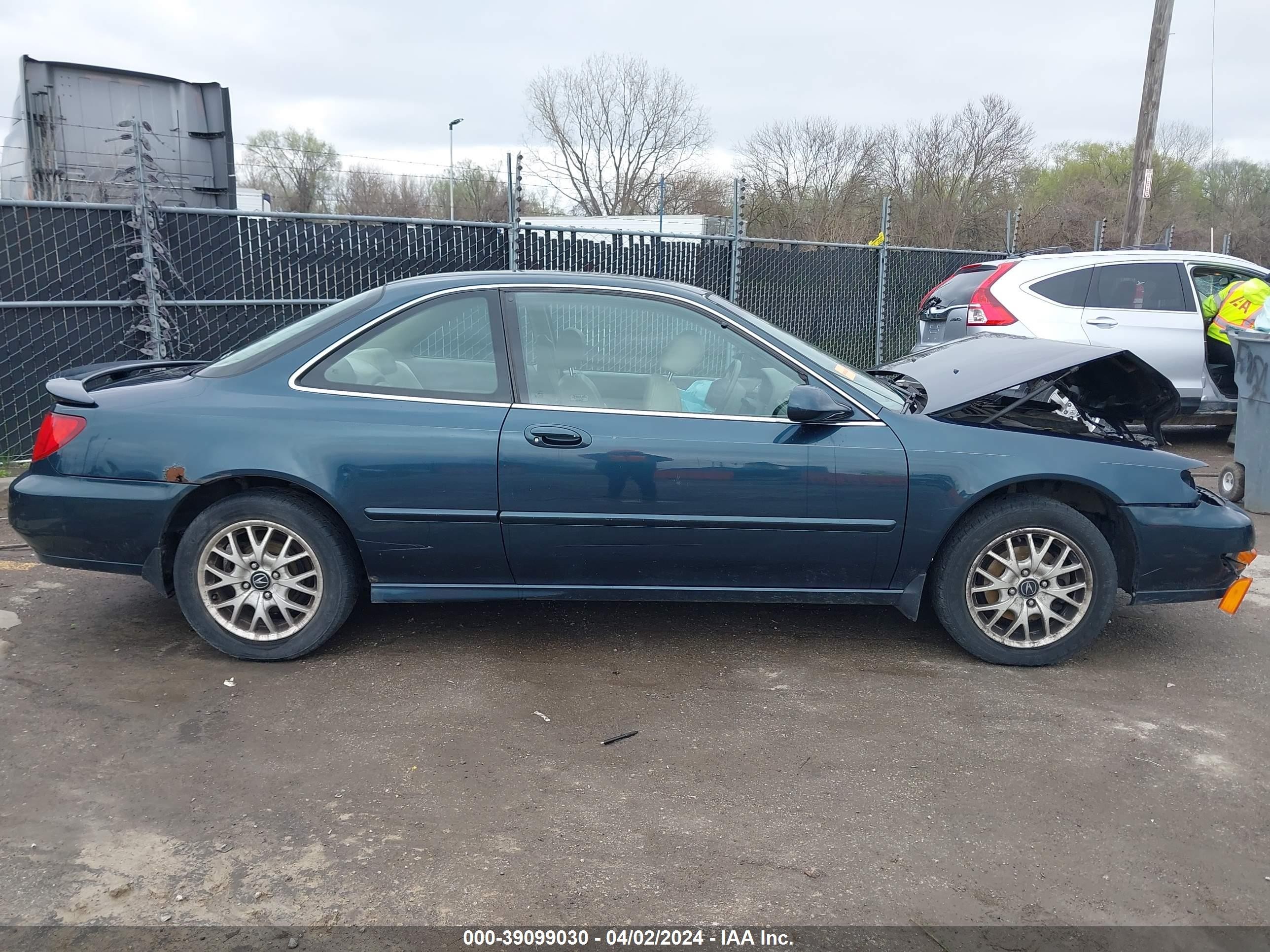 Photo 12 VIN: 19UYA225XXL001638 - ACURA CL 