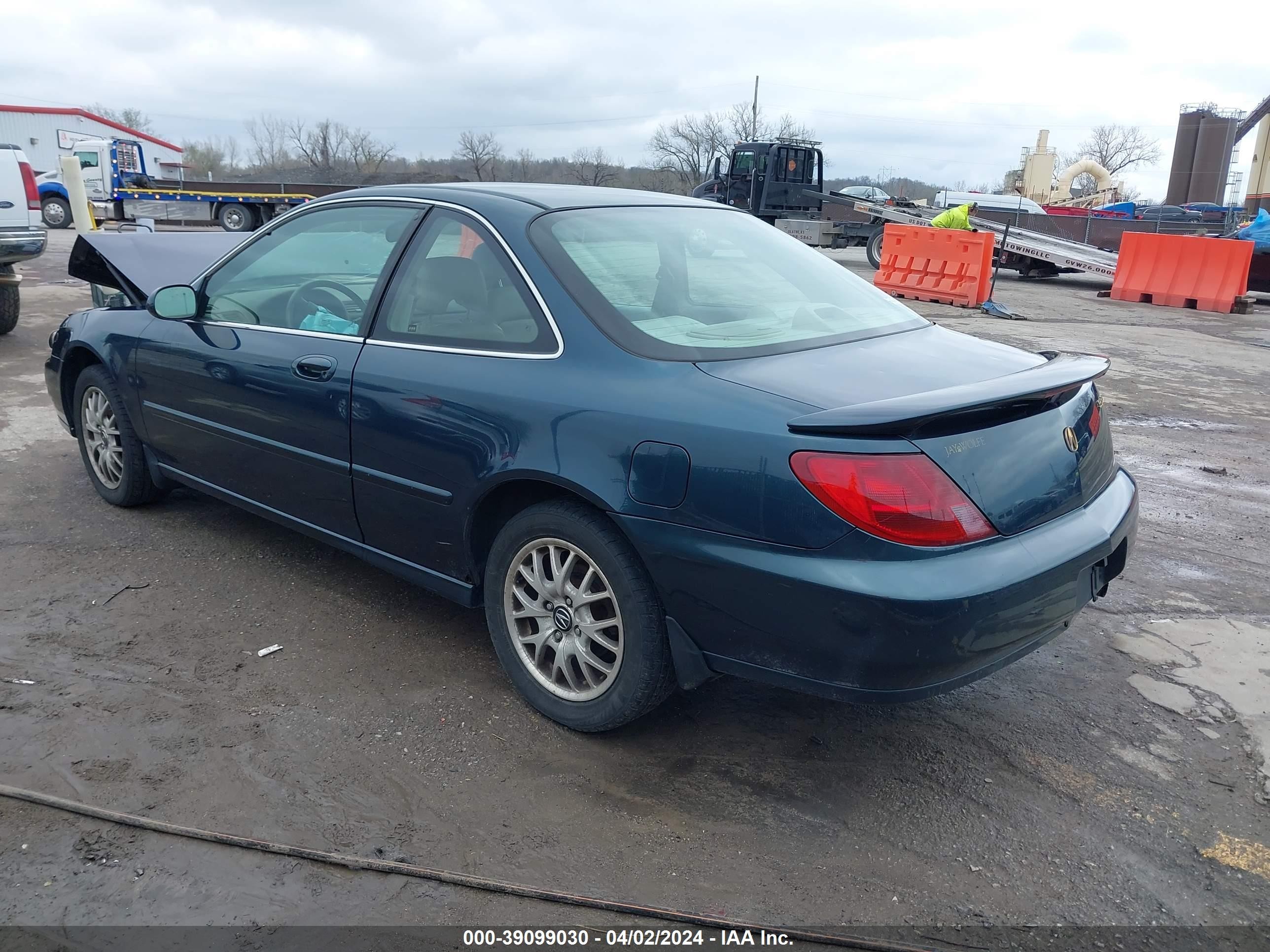 Photo 2 VIN: 19UYA225XXL001638 - ACURA CL 