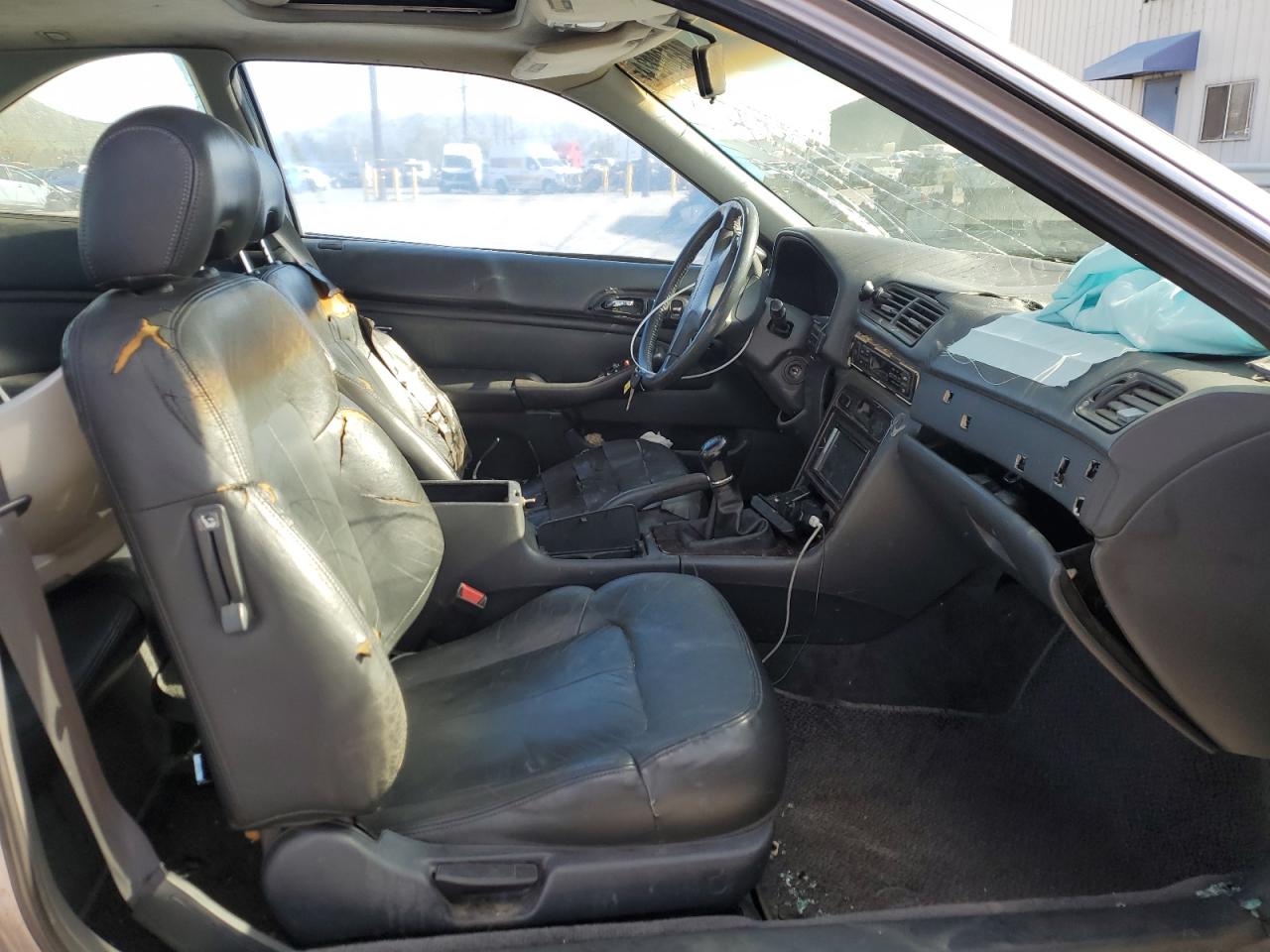 Photo 6 VIN: 19UYA3150WL003050 - ACURA CL 