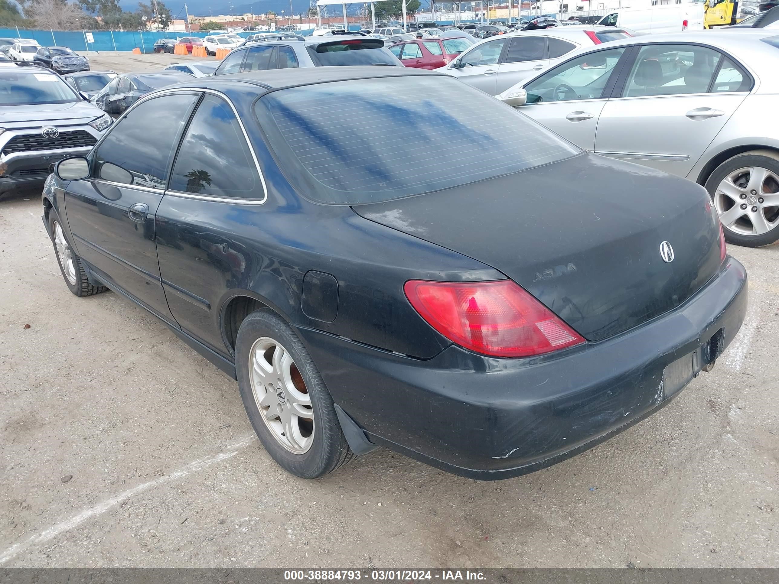 Photo 2 VIN: 19UYA3153XL002489 - ACURA CL 