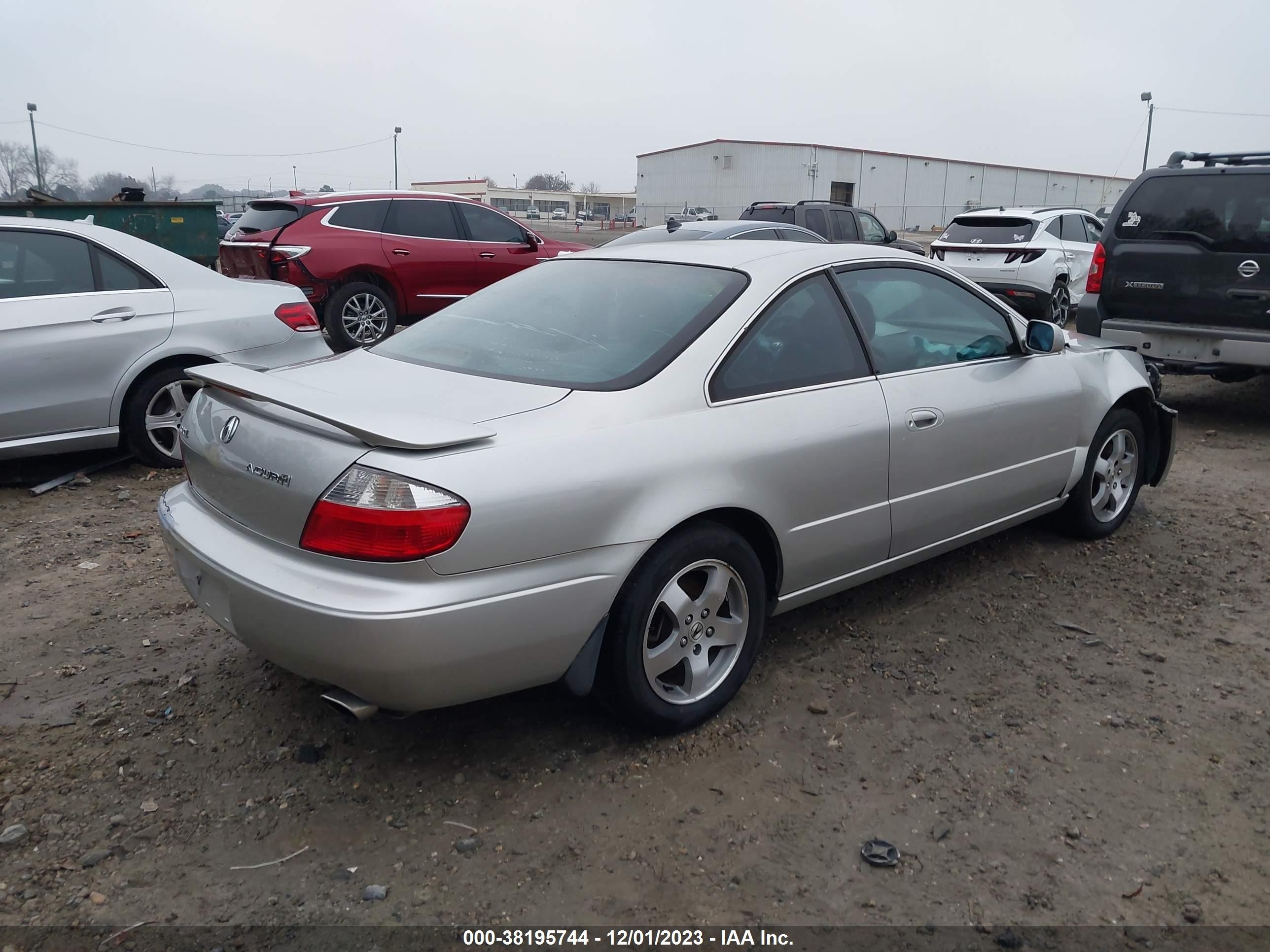 Photo 3 VIN: 19UYA42403A003262 - ACURA CL 