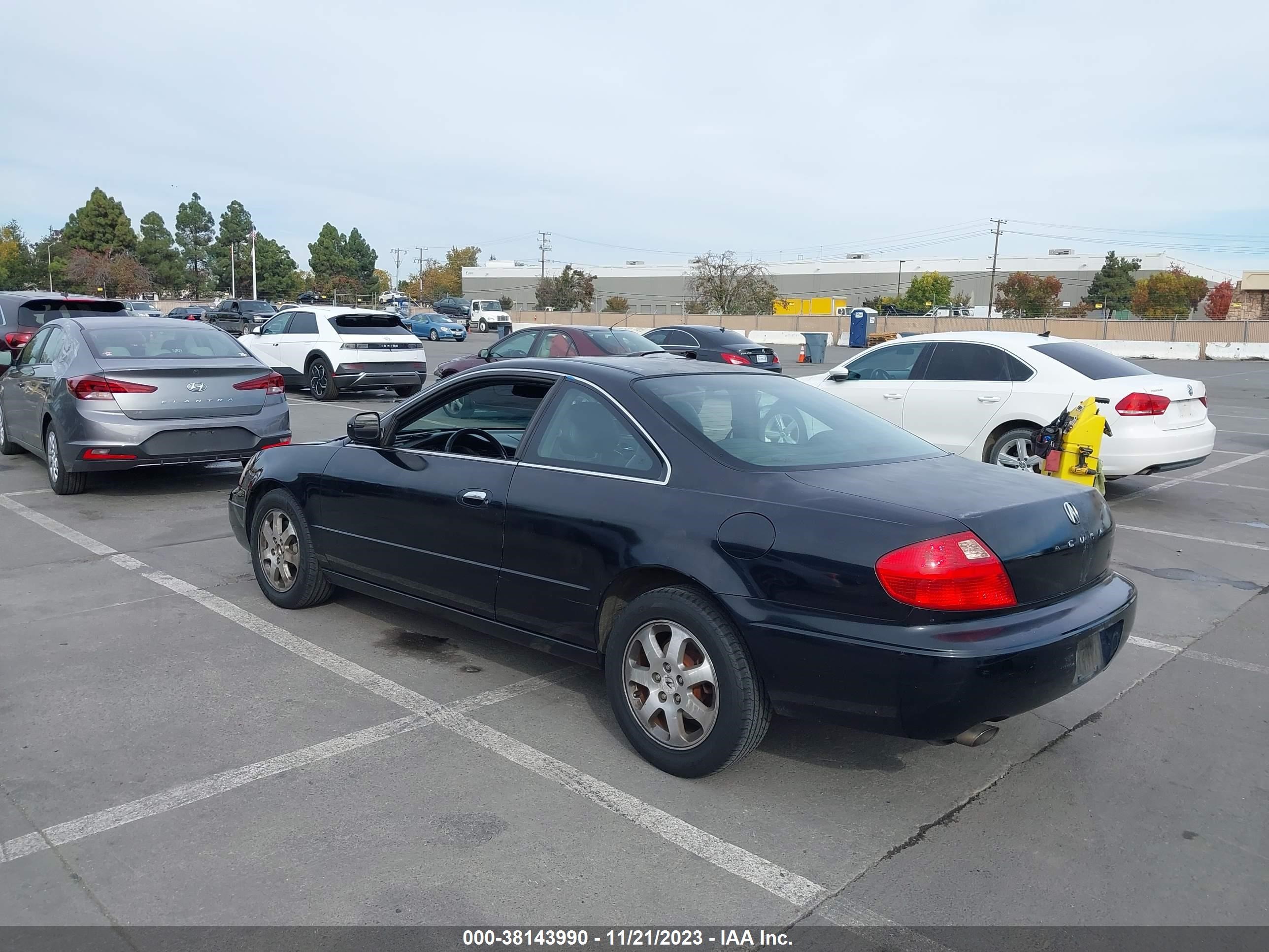 Photo 2 VIN: 19UYA424X1A035620 - ACURA CL 