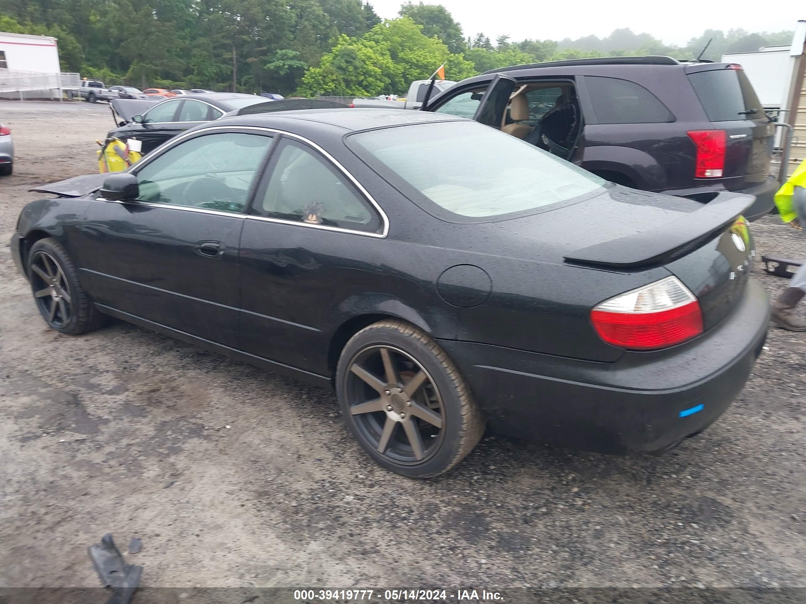 Photo 2 VIN: 19UYA42603A010780 - ACURA CL 